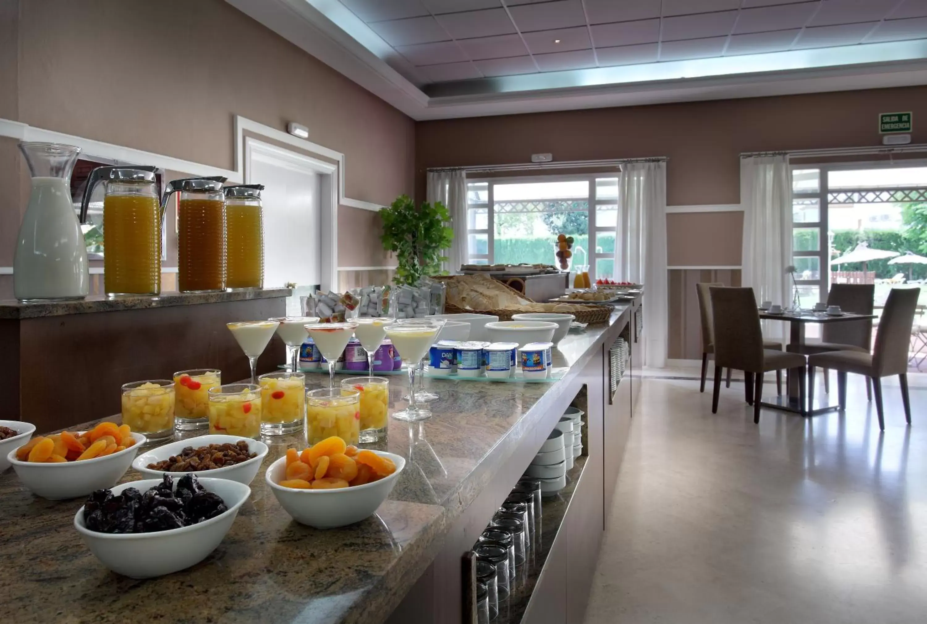 Lounge or bar in Exe Gran Hotel Solucar Lounge or bar in Exe Gran Hotel Solucar
