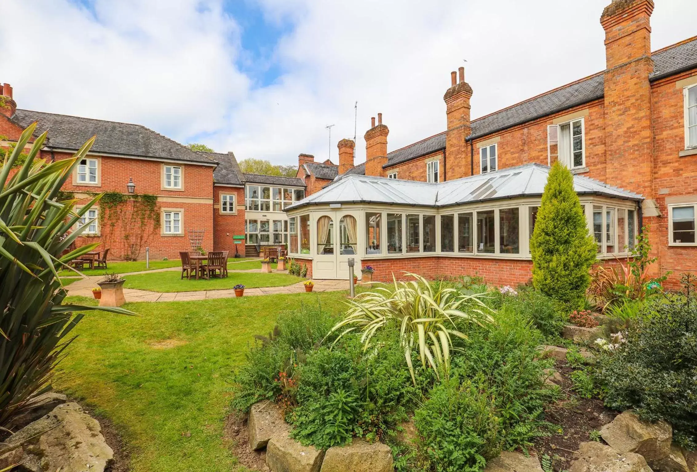 Garden view in Muthu Clumber Park Hotel and Spa