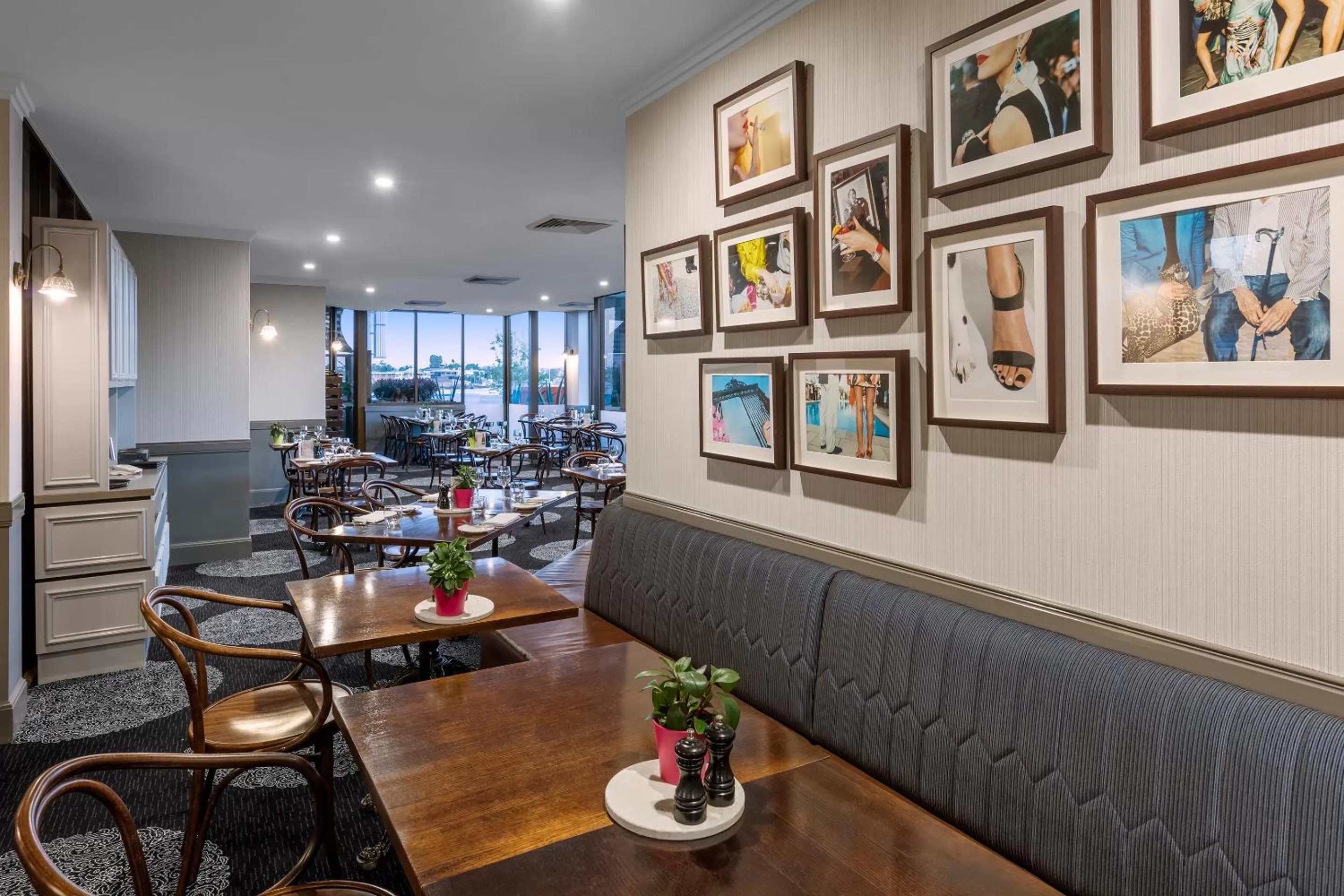 Restaurant/places to eat in View Brisbane