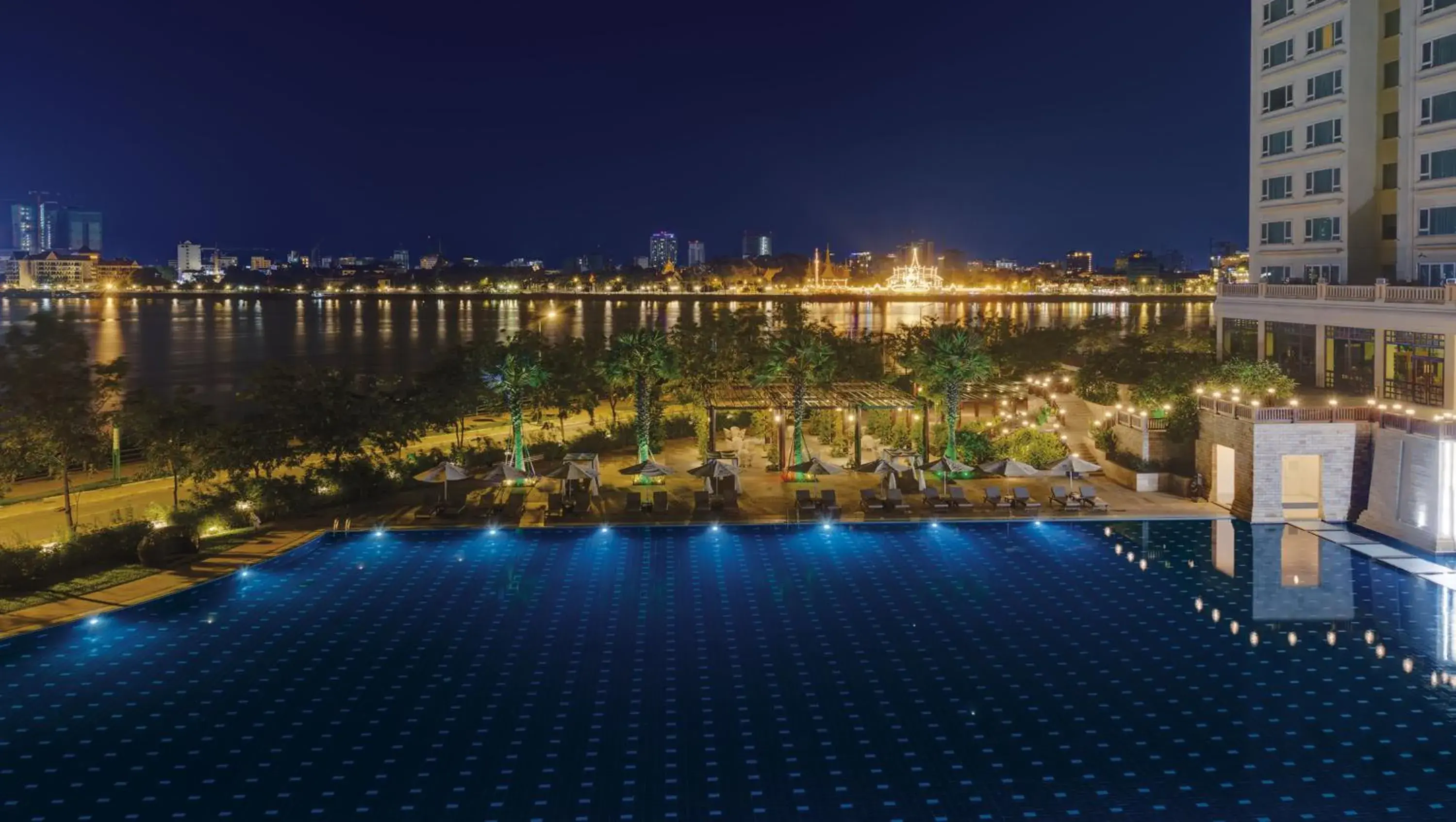 City view, Swimming Pool in Sokha Phnom Penh Hotel