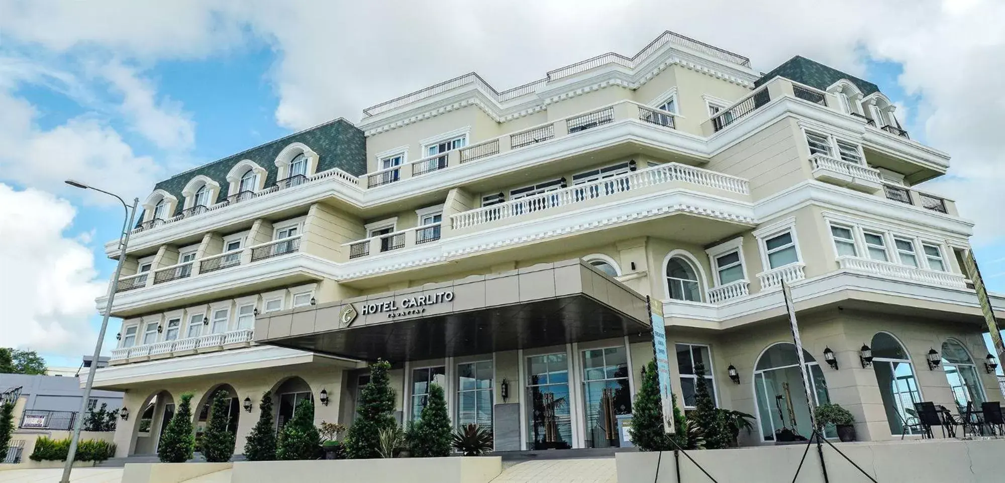 Property building in Hotel Carlito Tagaytay Property building in Hotel Carlito Tagaytay
