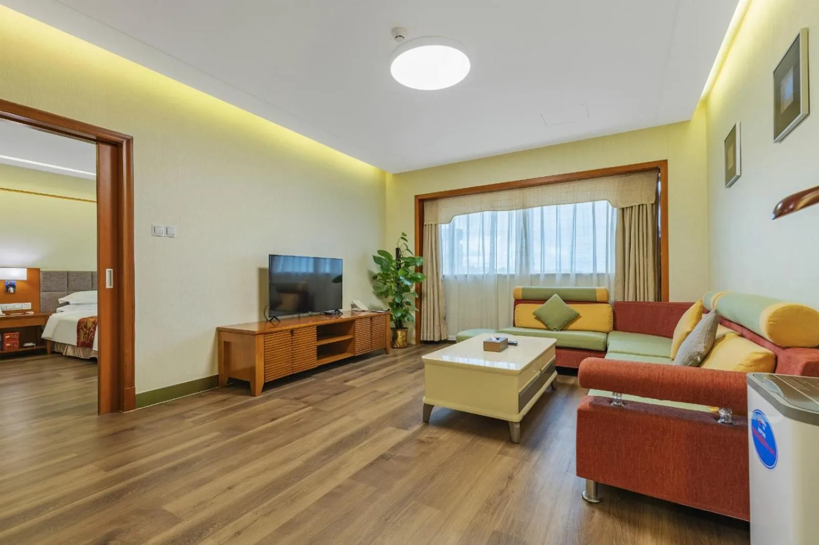 Seating Area in Oscar Hotel