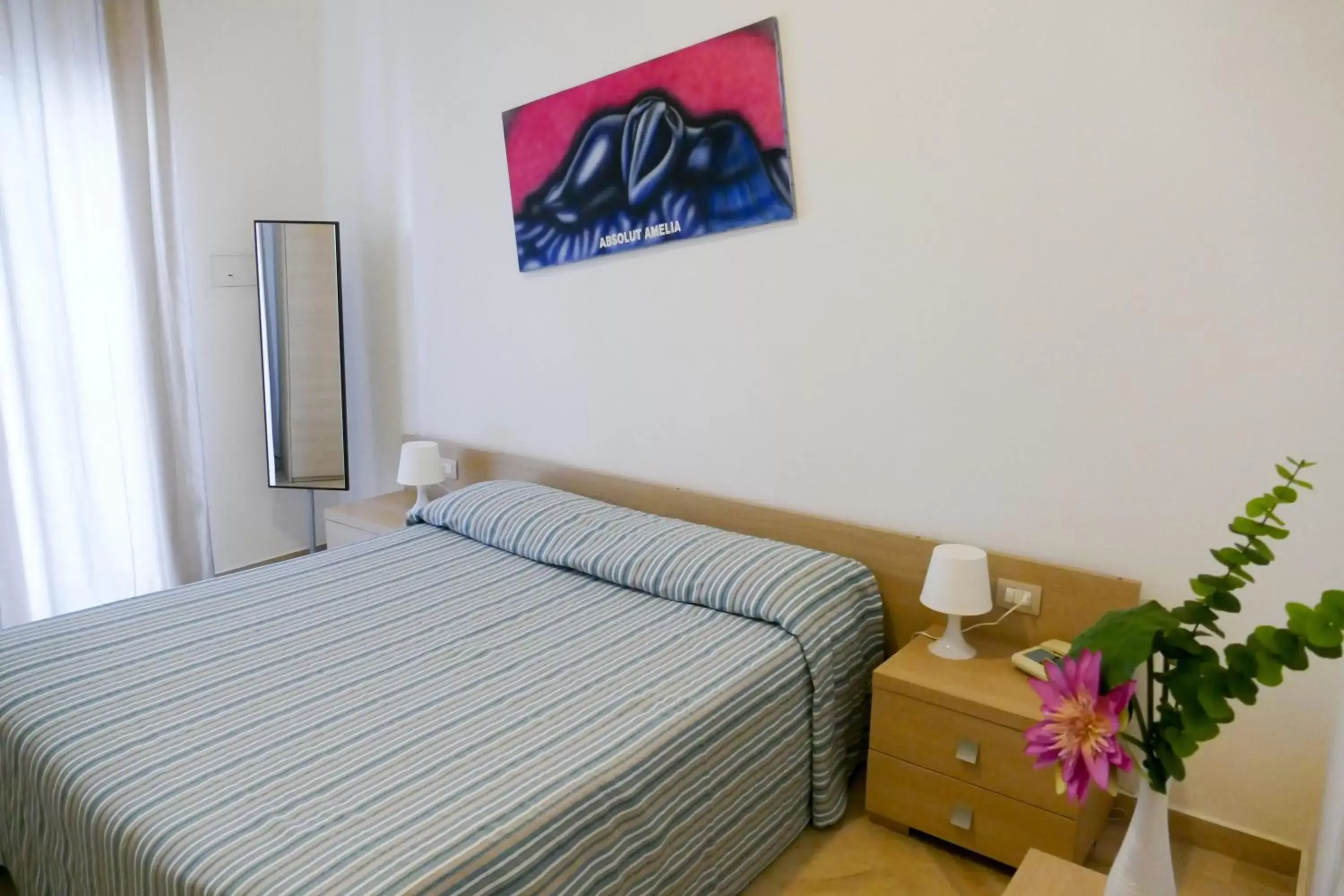 Bedroom, Bed in Visa Residence