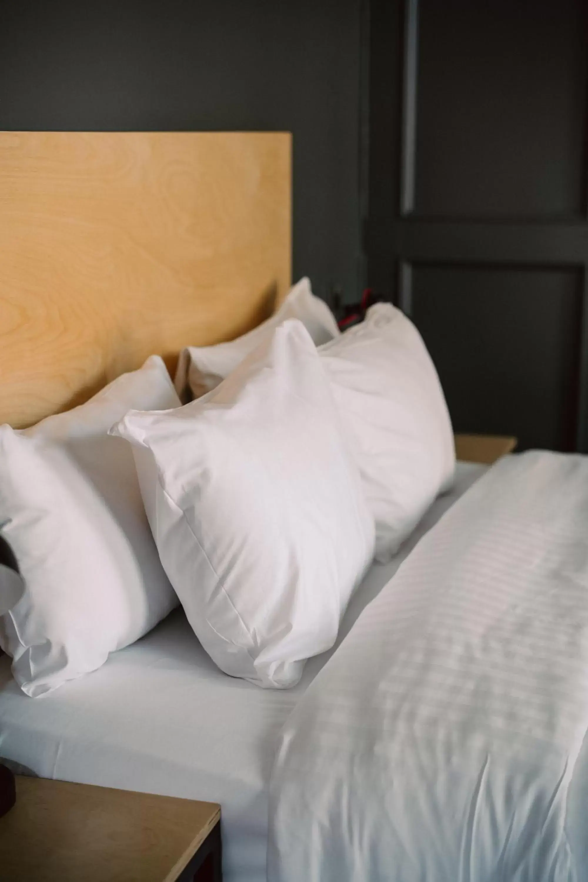 Bed in The 1852 Hotel - Self Check-in