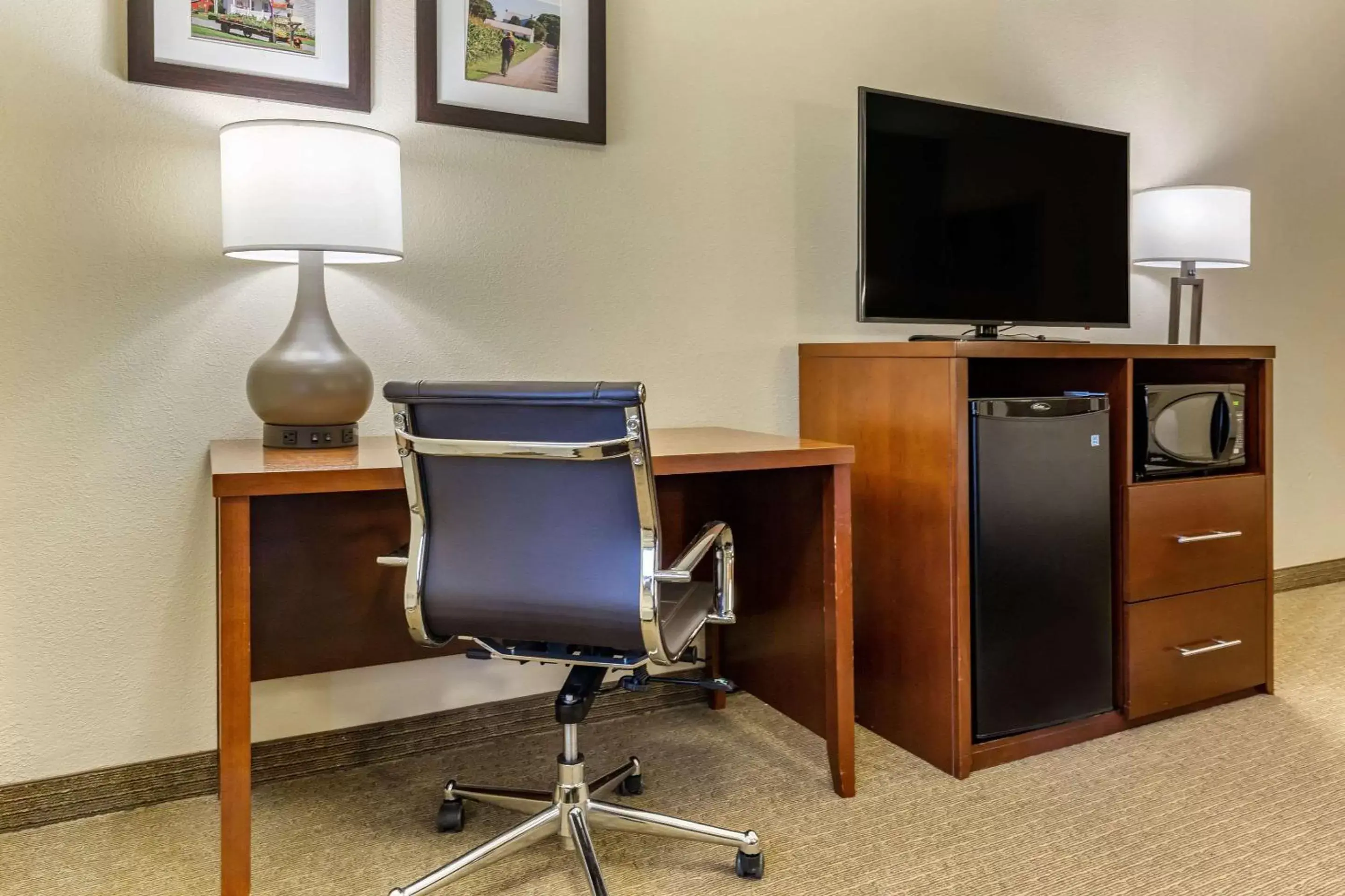 Photo of the whole room in Comfort Inn Lancaster at Rockvale Photo of the whole room in Comfort Inn Lancaster at Rockvale