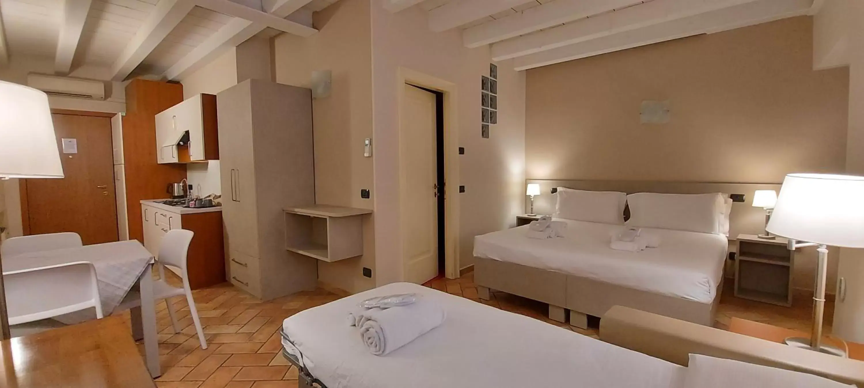 Photo of the whole room, Bed in Parco Termale di Villa Dei Cedri