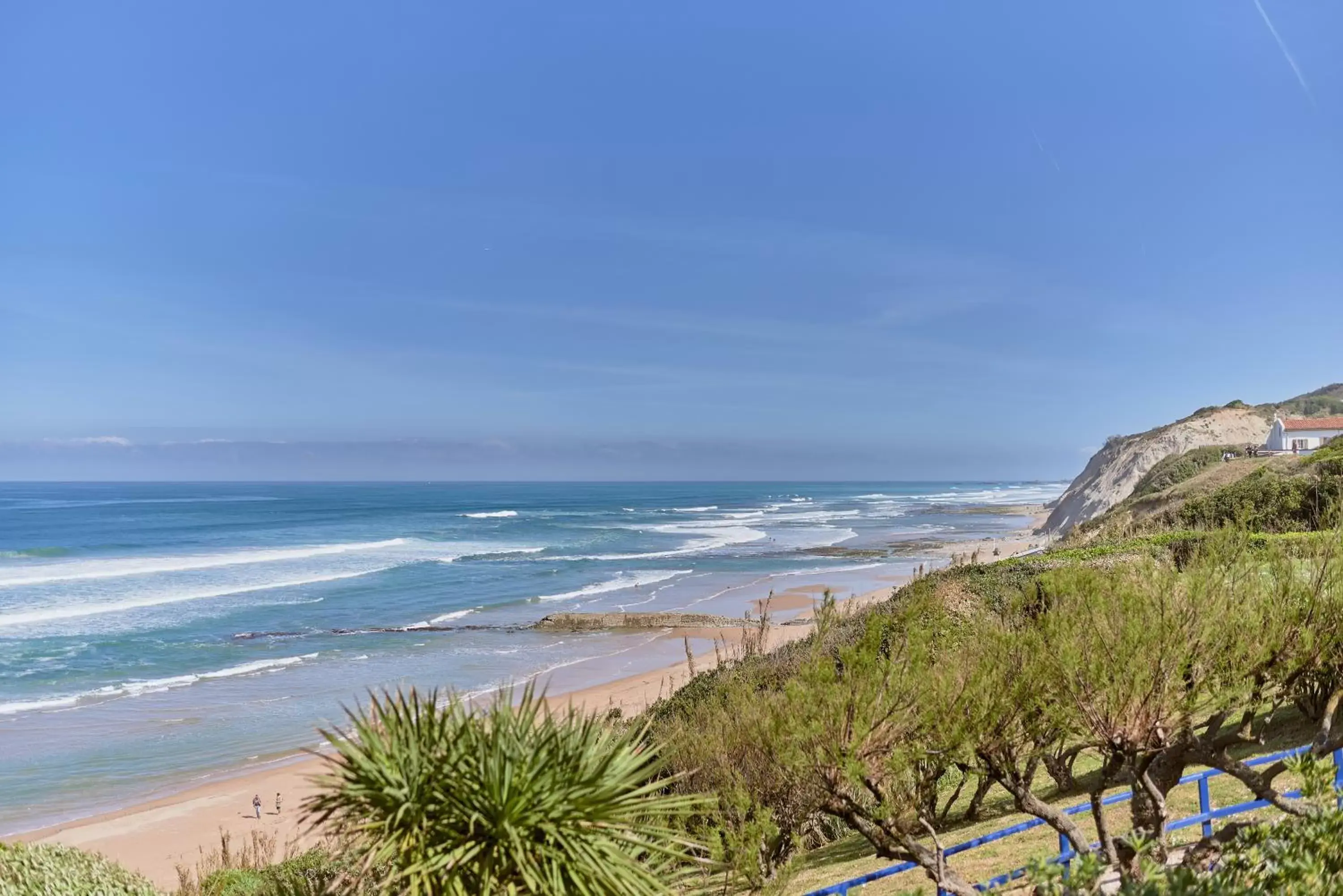 Garden view, Beach in Villa L'Arche