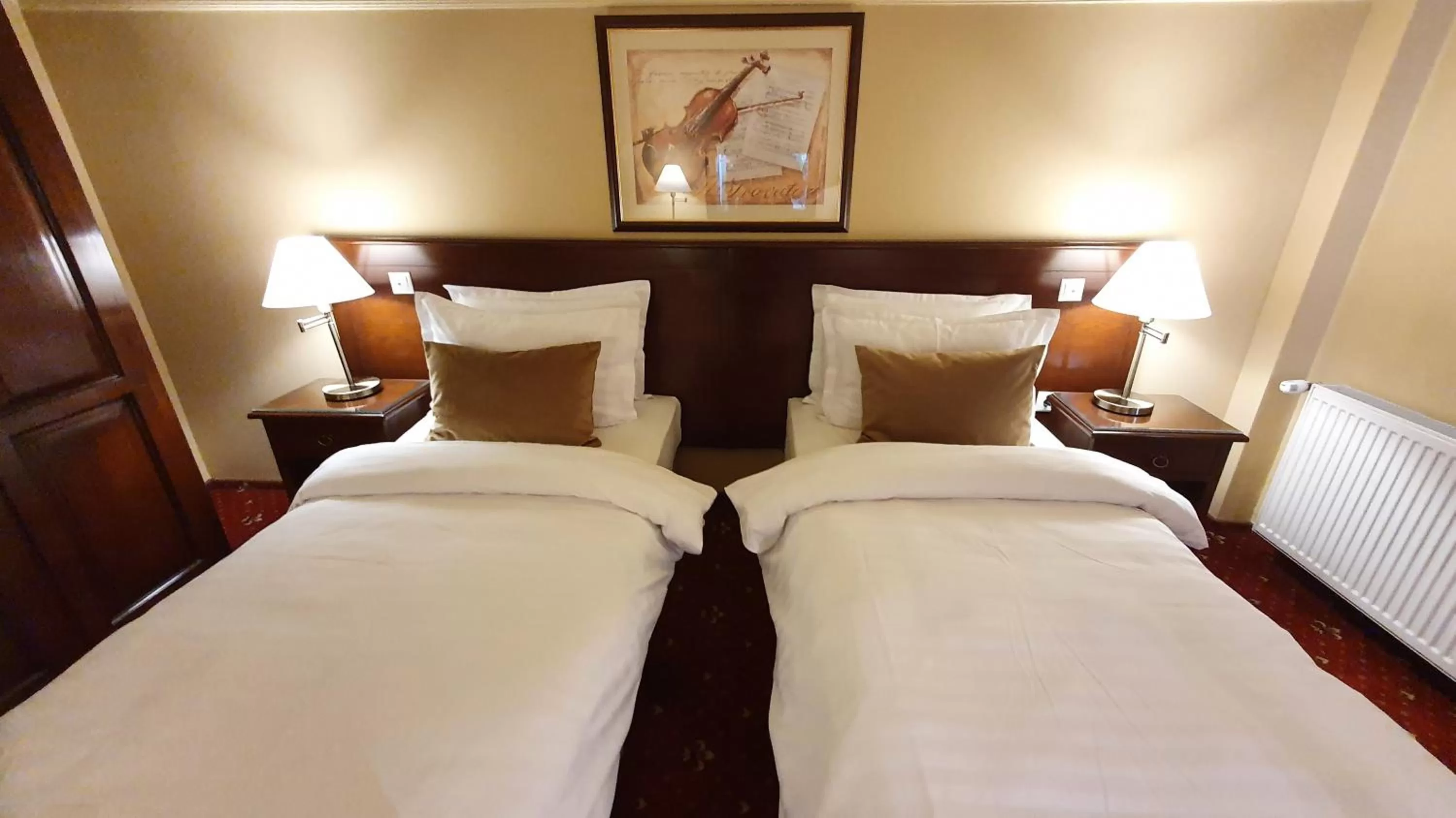 Photo of the whole room, Bed in Hotel Garden Club