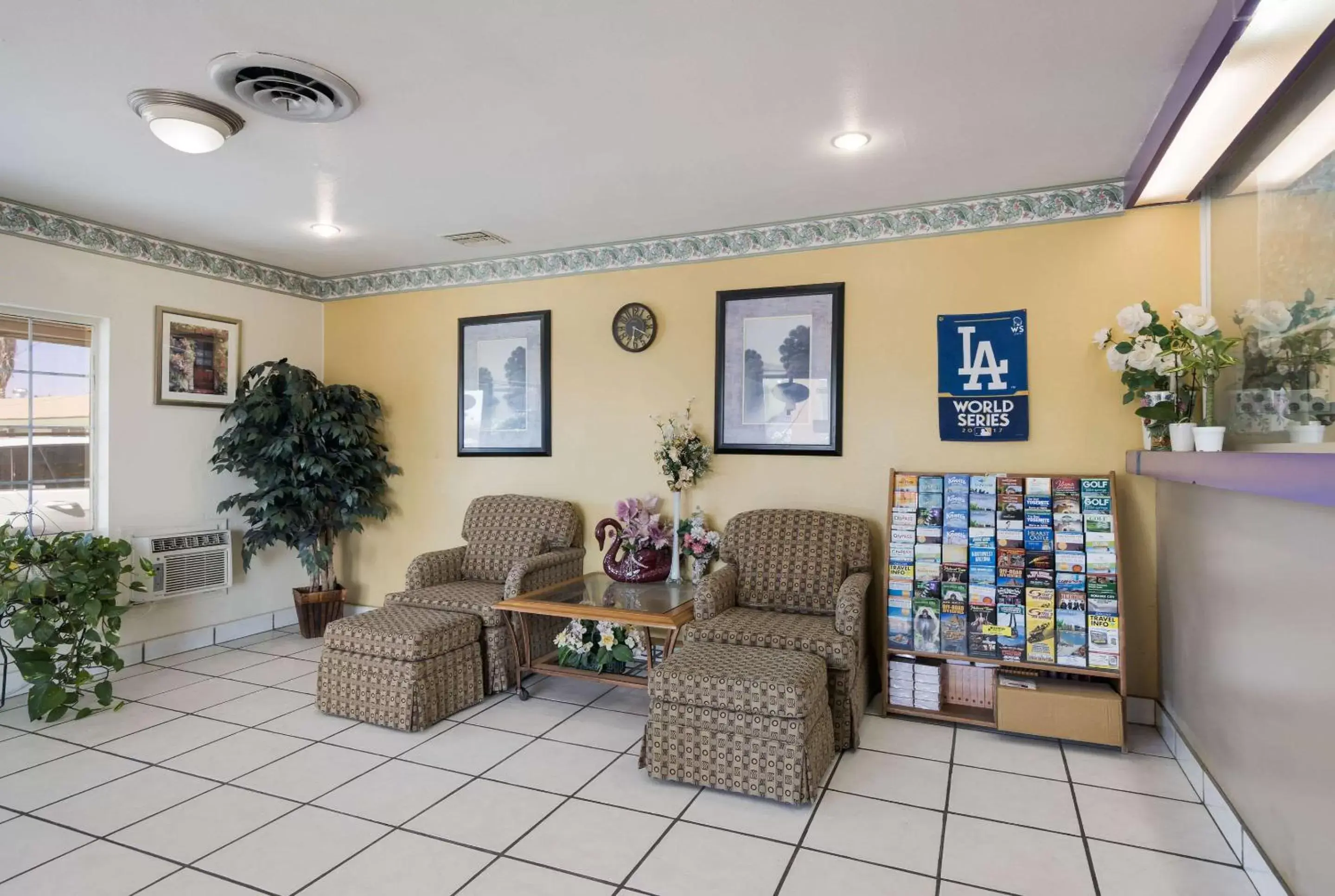 Lobby or reception, Lobby/Reception in Rodeway Inn & Suites