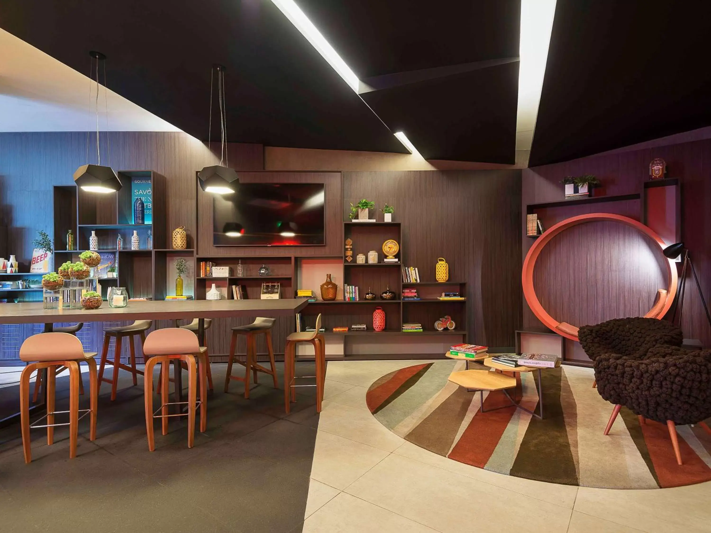 Lounge or bar, Restaurant/Places to Eat in Novotel São Paulo Berrini