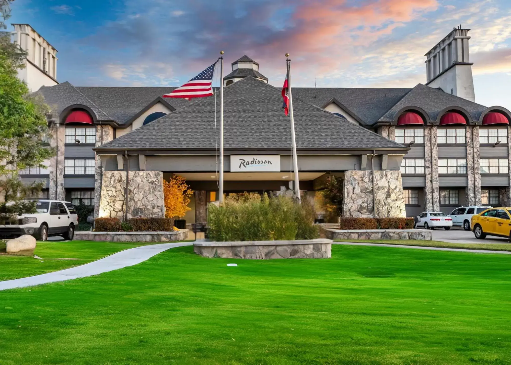 Property Building in Radisson Salt Lake Airport