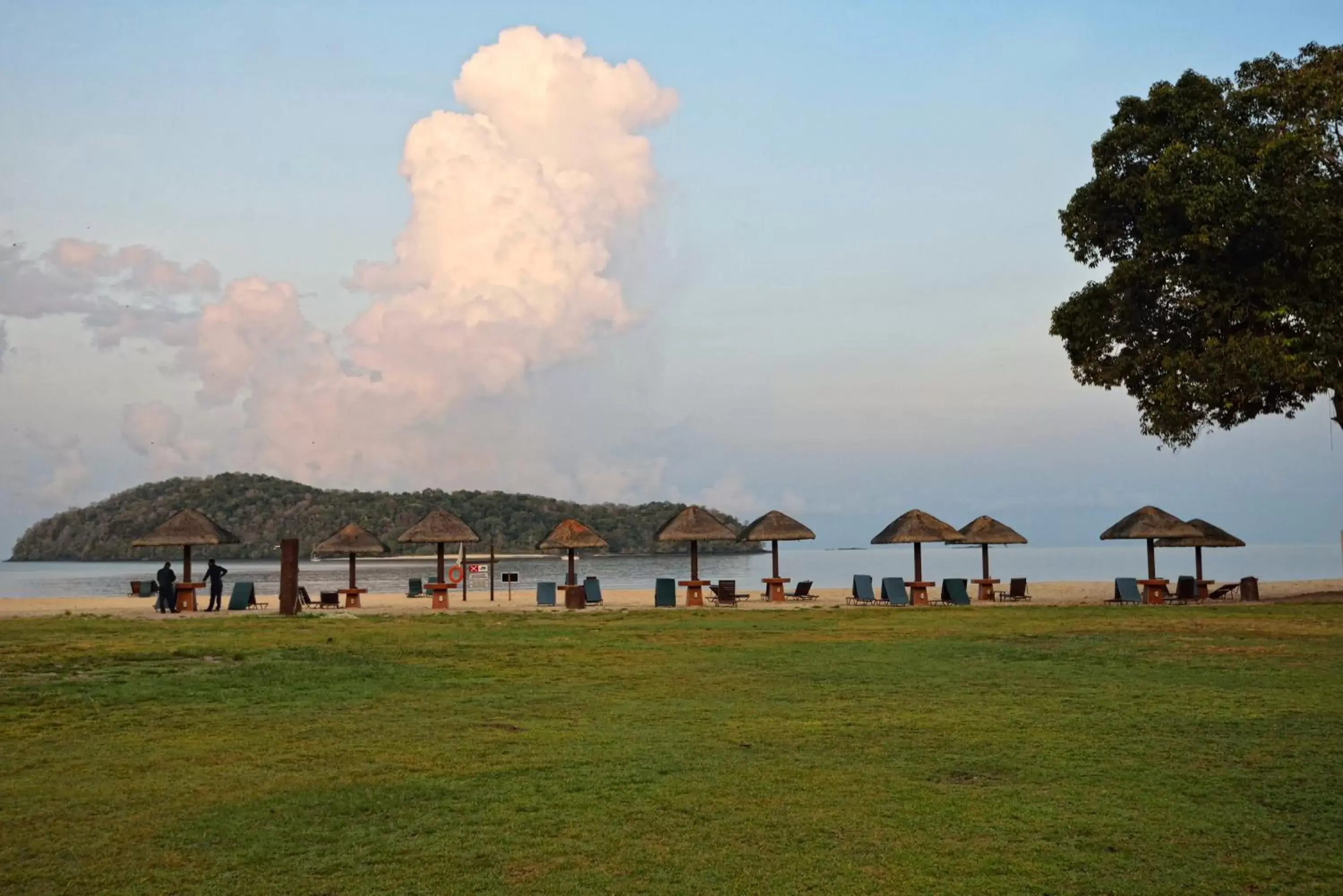 Garden in Holiday Villa Beach Resort & Spa Langkawi