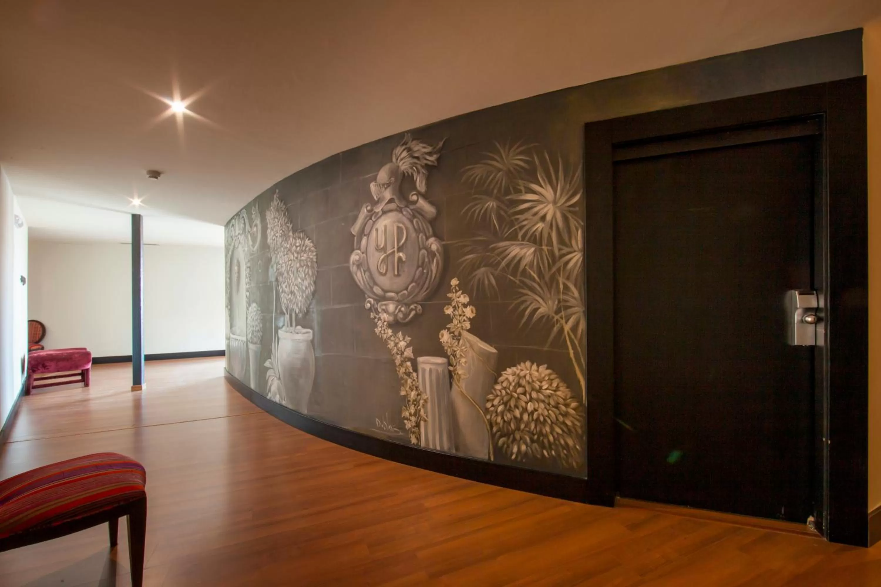 Decorative detail in YIT El Postigo