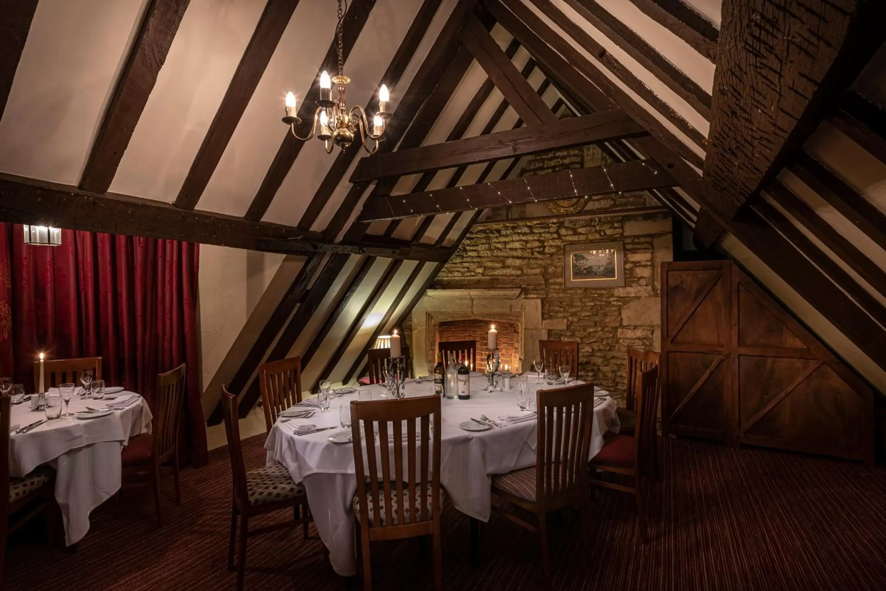 Restaurant/Places to Eat in The Bell Inn, Stilton, Cambridgeshire