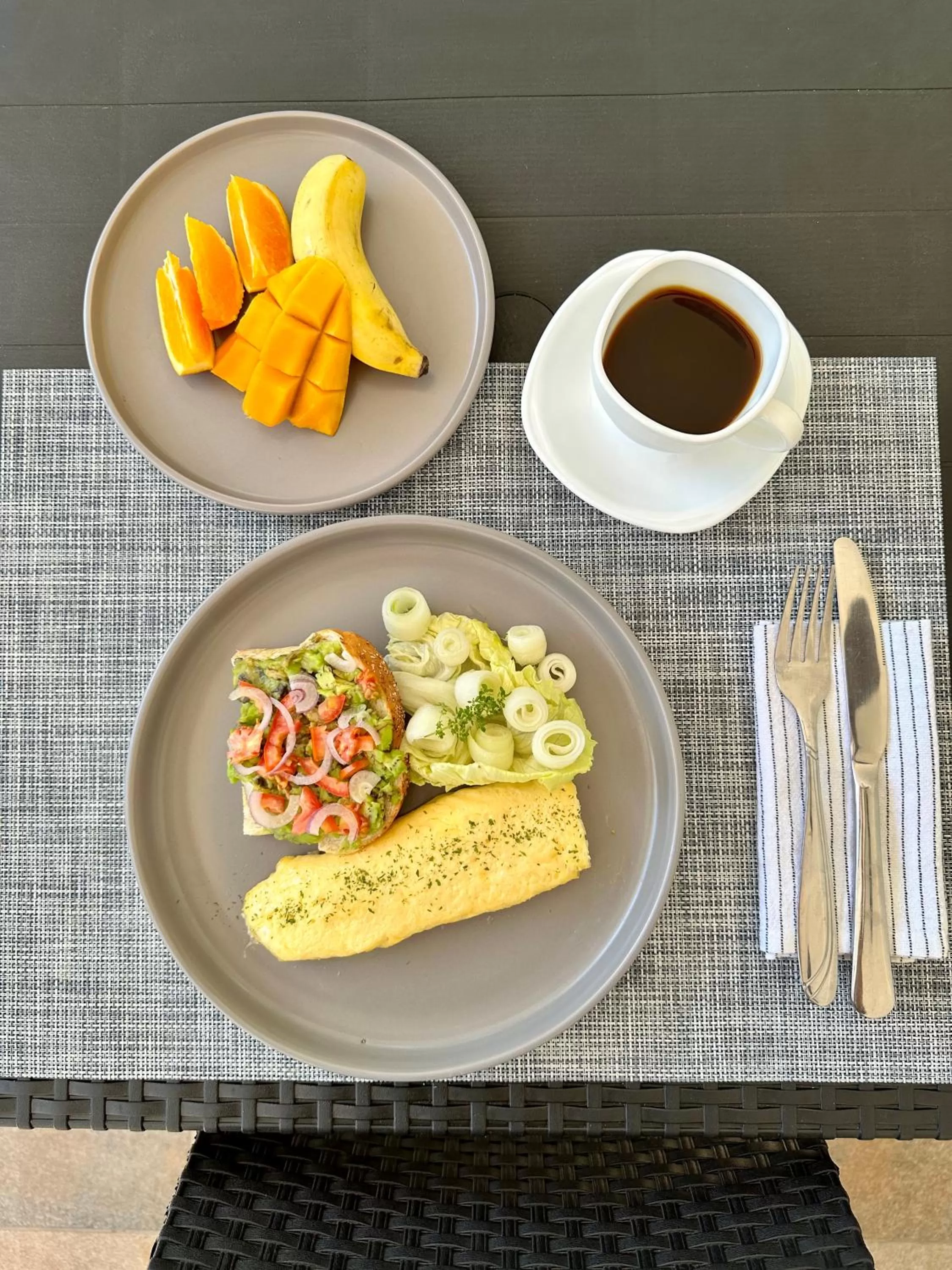 Food and drinks in Harbour Bliss Hotel