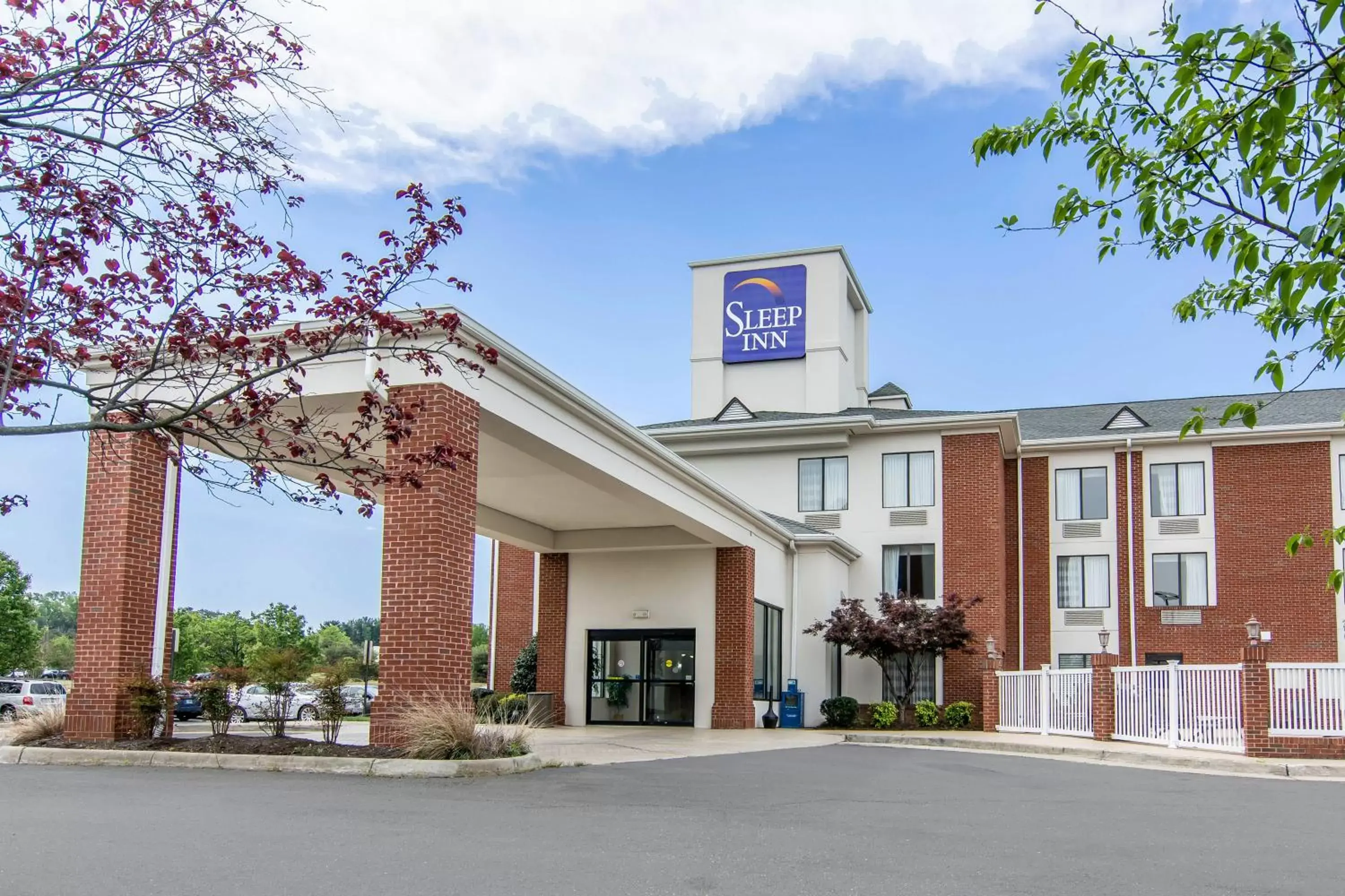 Facade/entrance, Property Building in Sleep Inn Southpoint