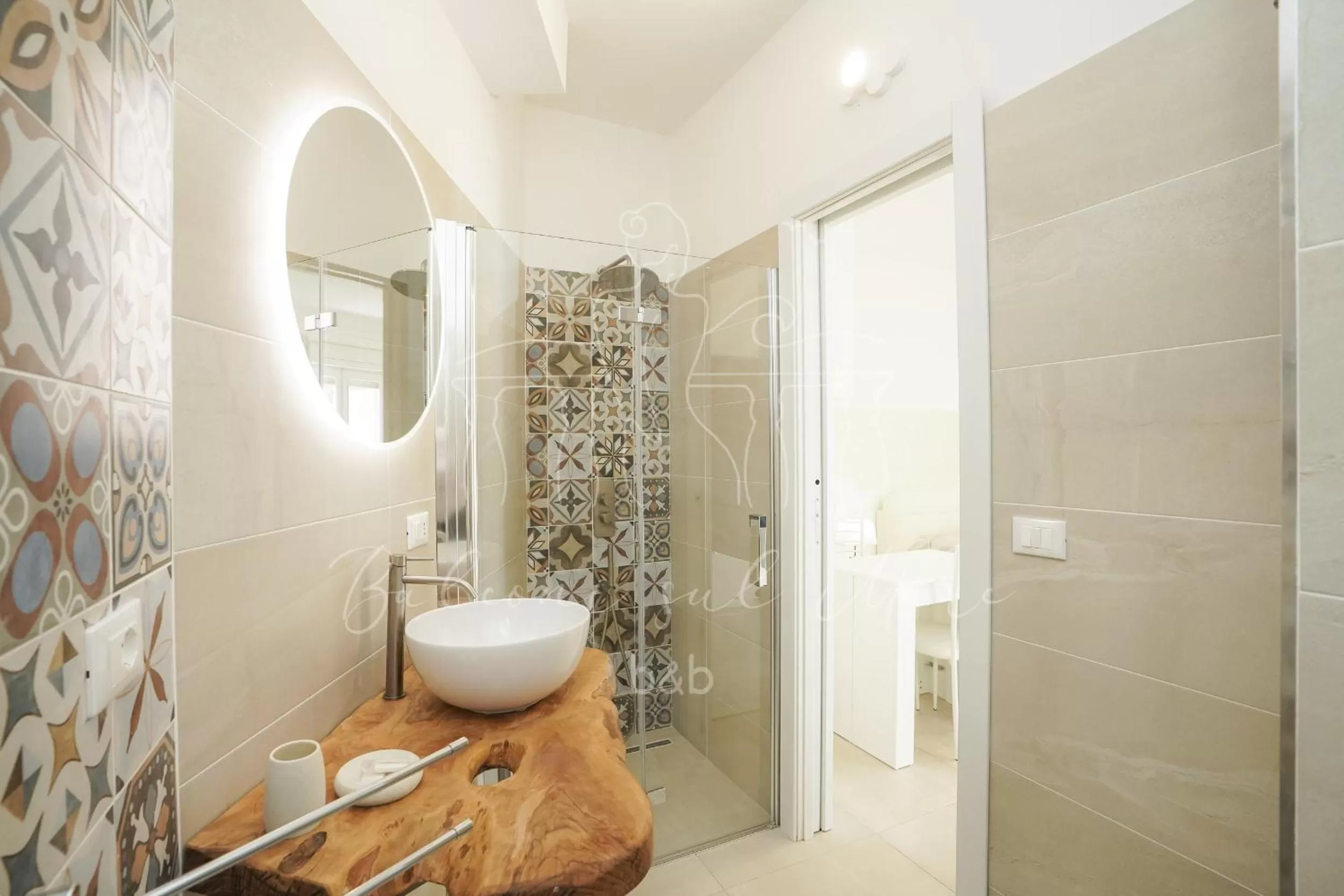 Shower, Bathroom in Balconi sul mare