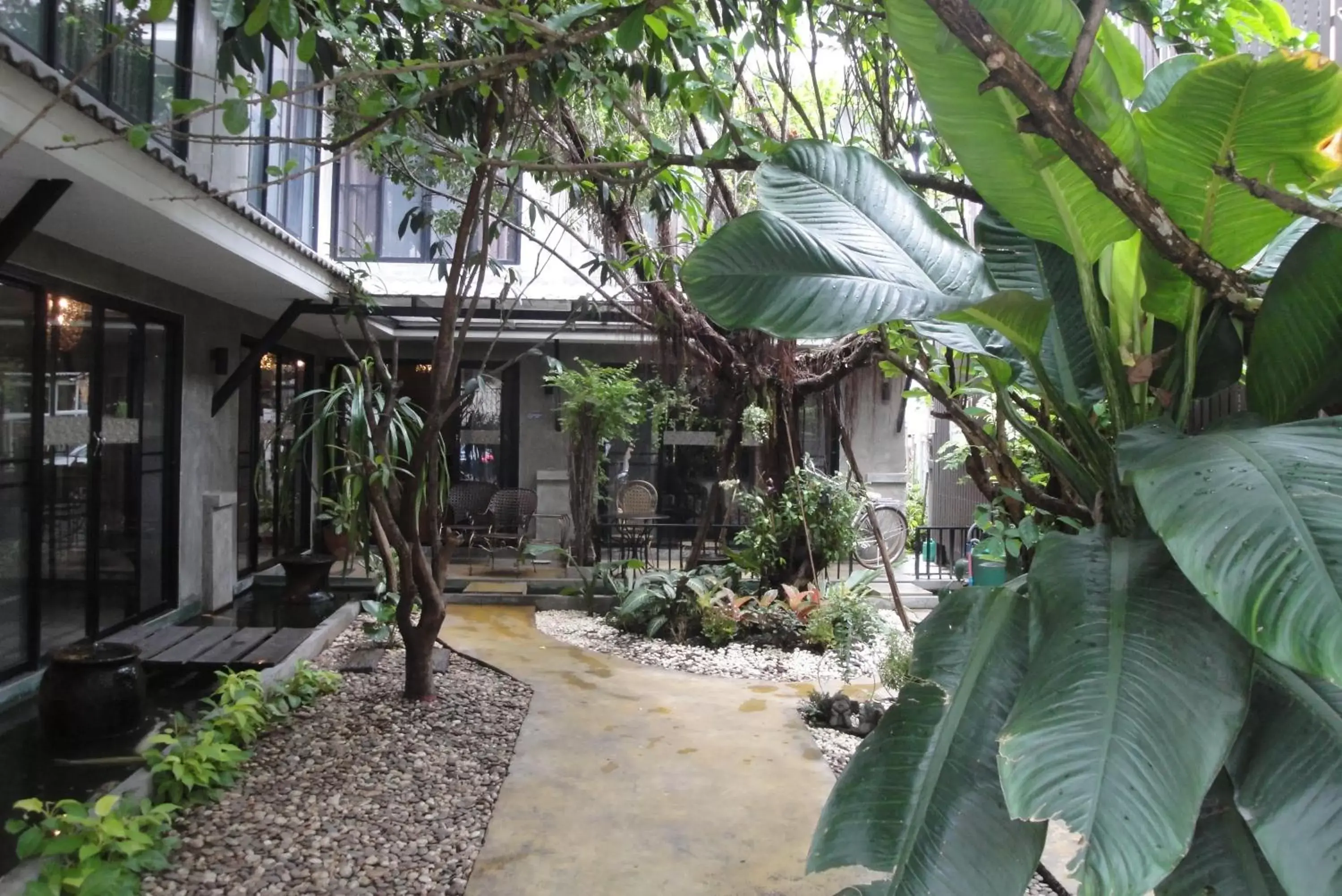 Seasons in G2 Boutique Hotel