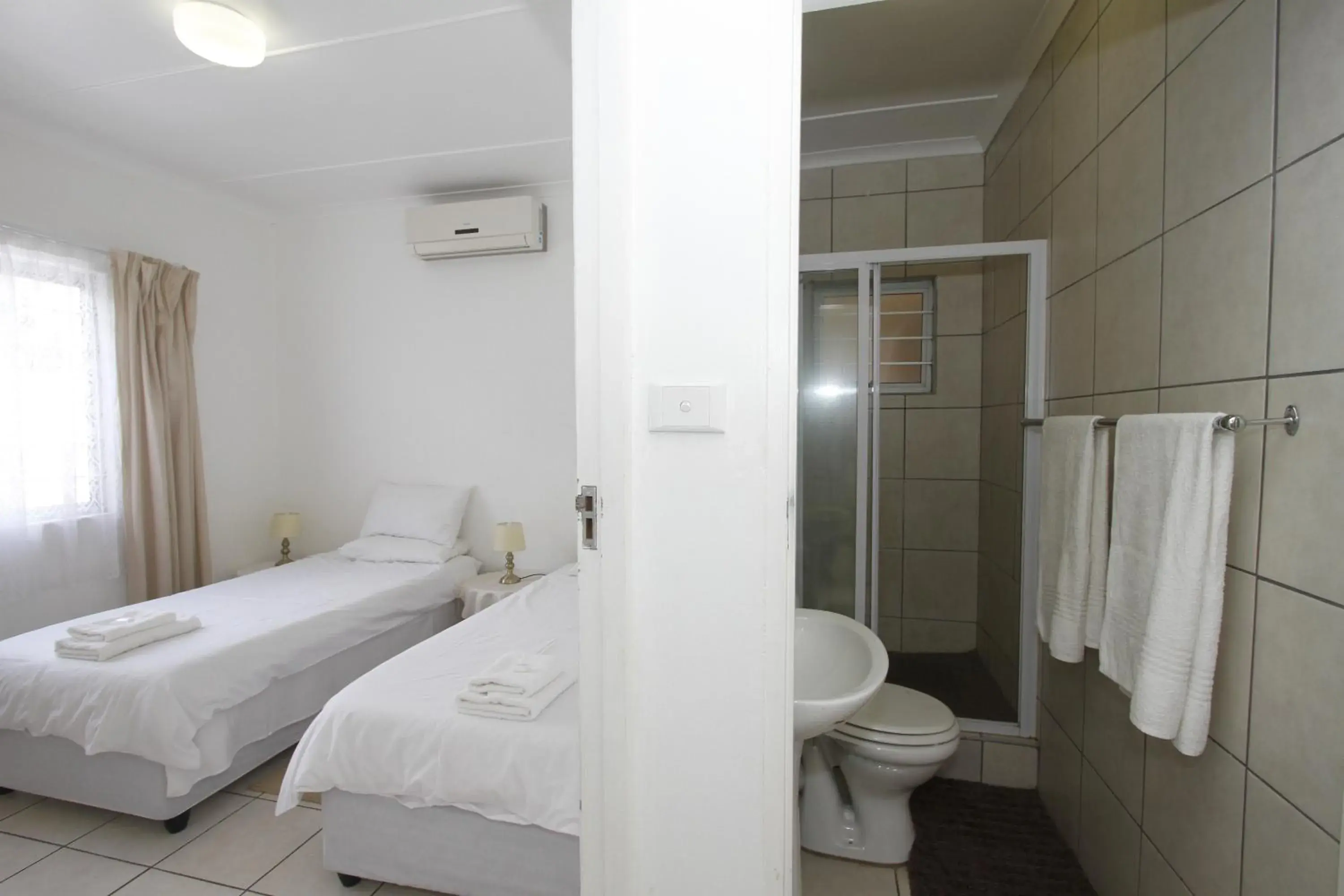 Shower in Clinch Self Catering