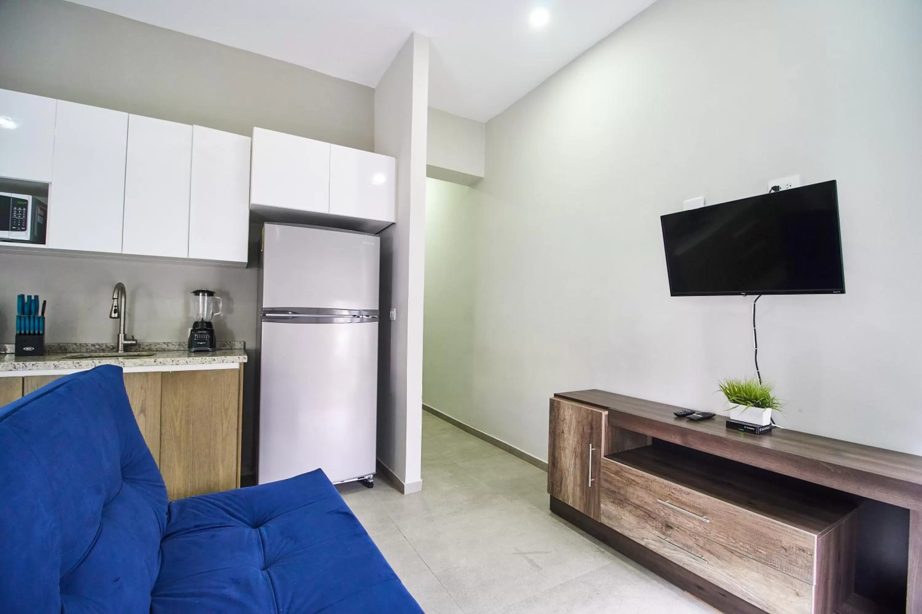 TV and multimedia, TV/Entertainment Center in Torre 42 Playa del Carmen by Lockey