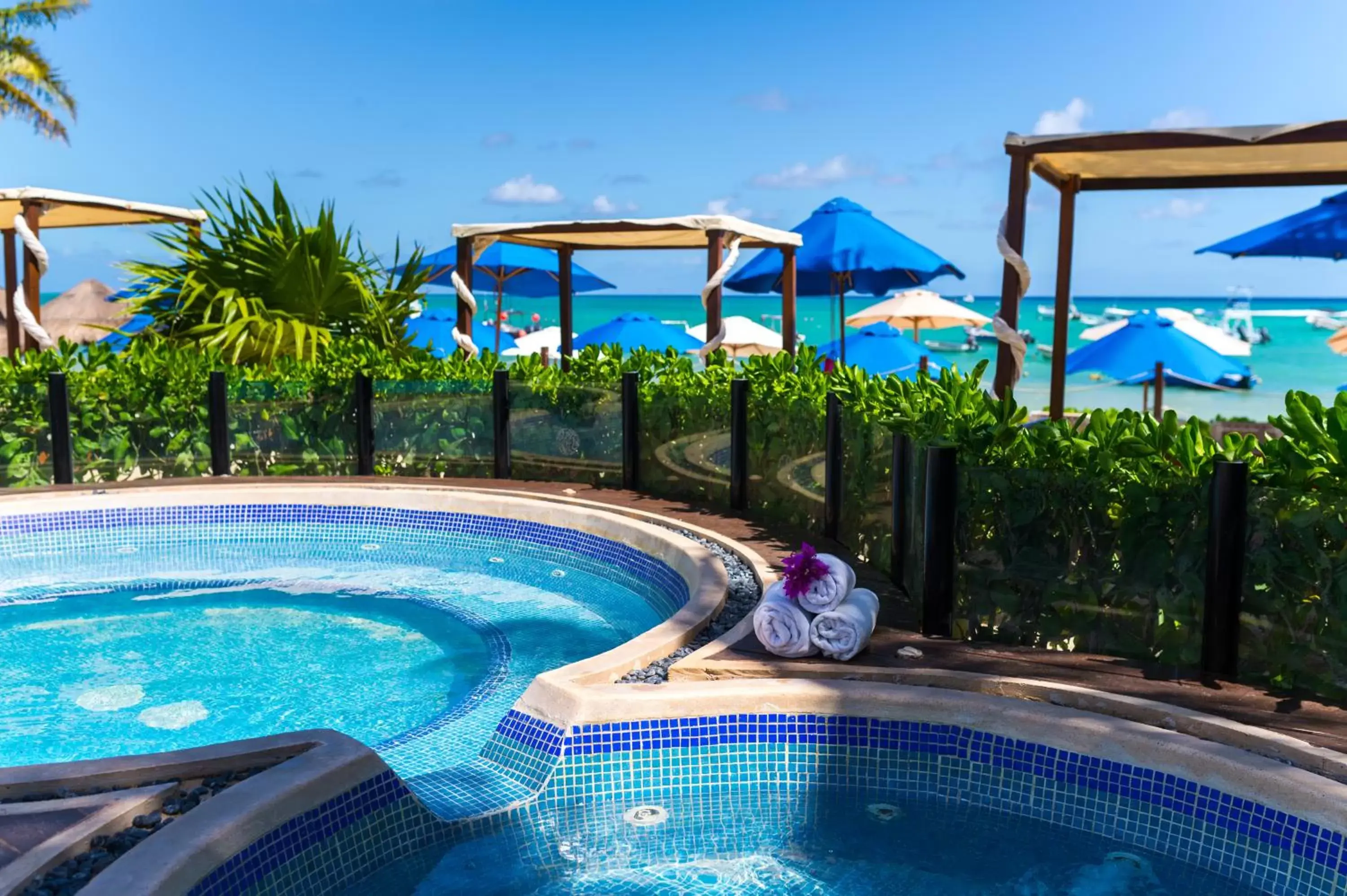 Area and facilities, Swimming Pool in The Reef Coco Beach & Spa- Optional All Inclusive