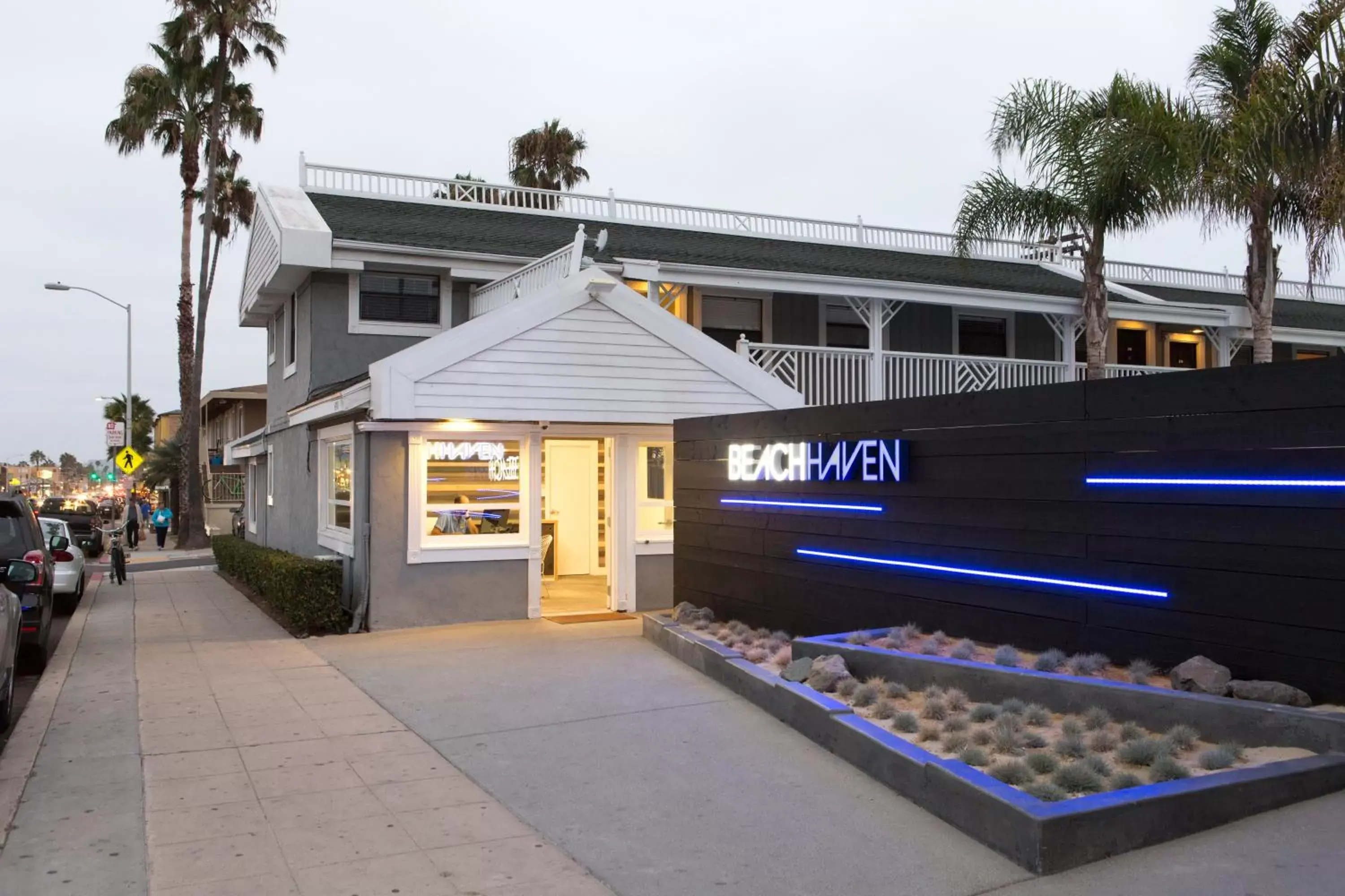 Facade/entrance, Property Building in Beach Haven