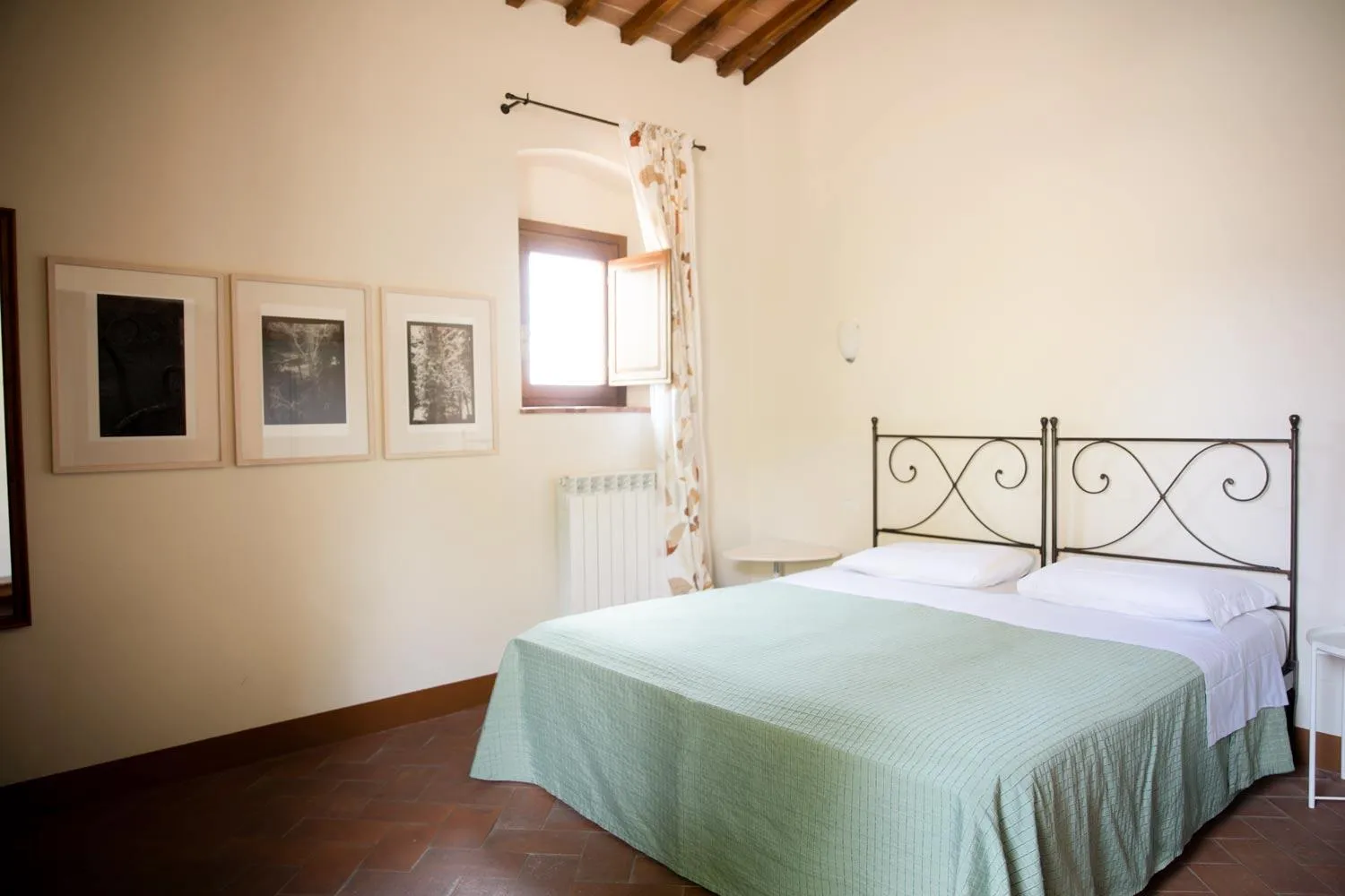 Bed in Albergo San Lorenzo