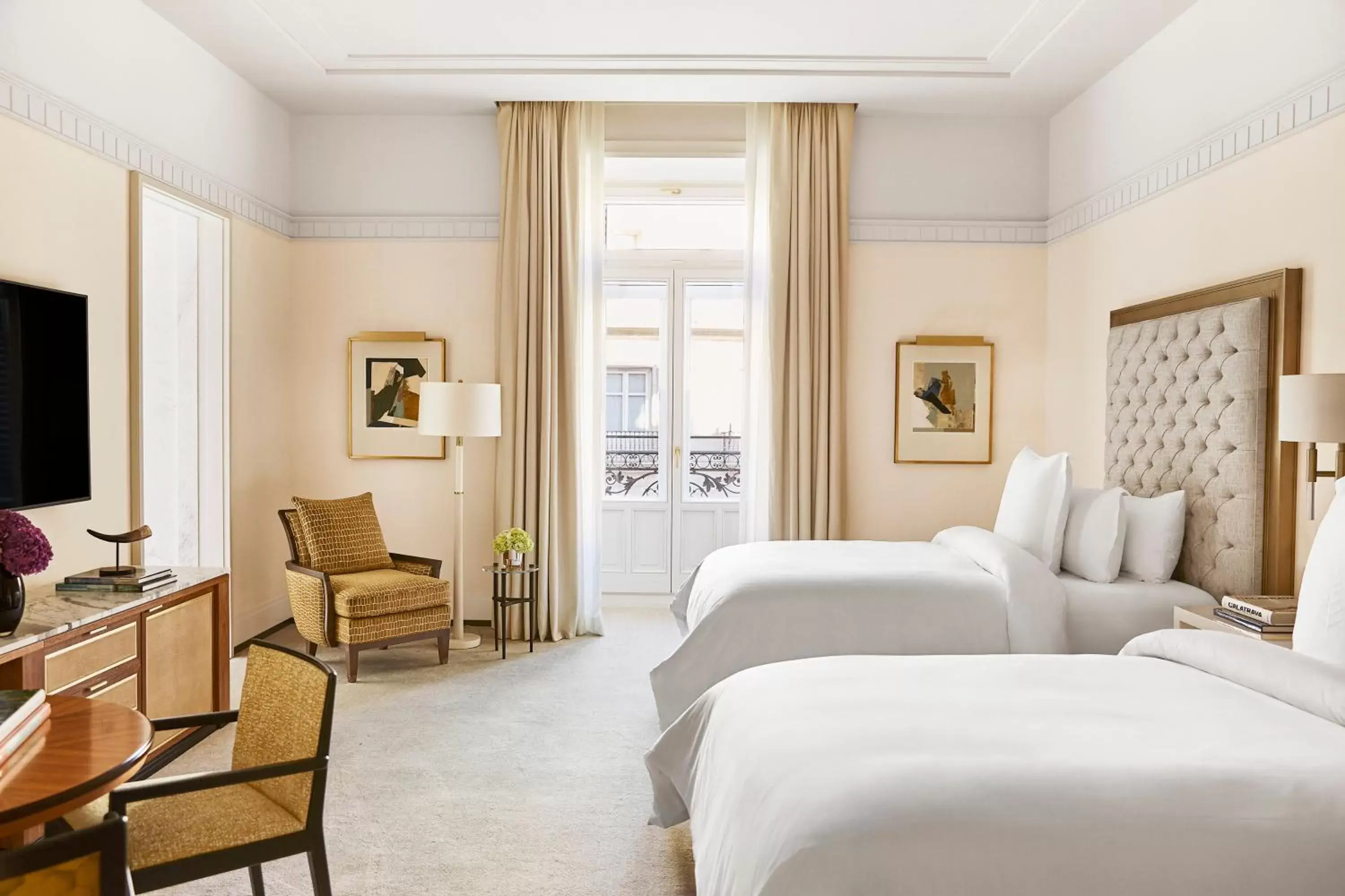 Premier Room Double in Four Seasons Hotel Madrid