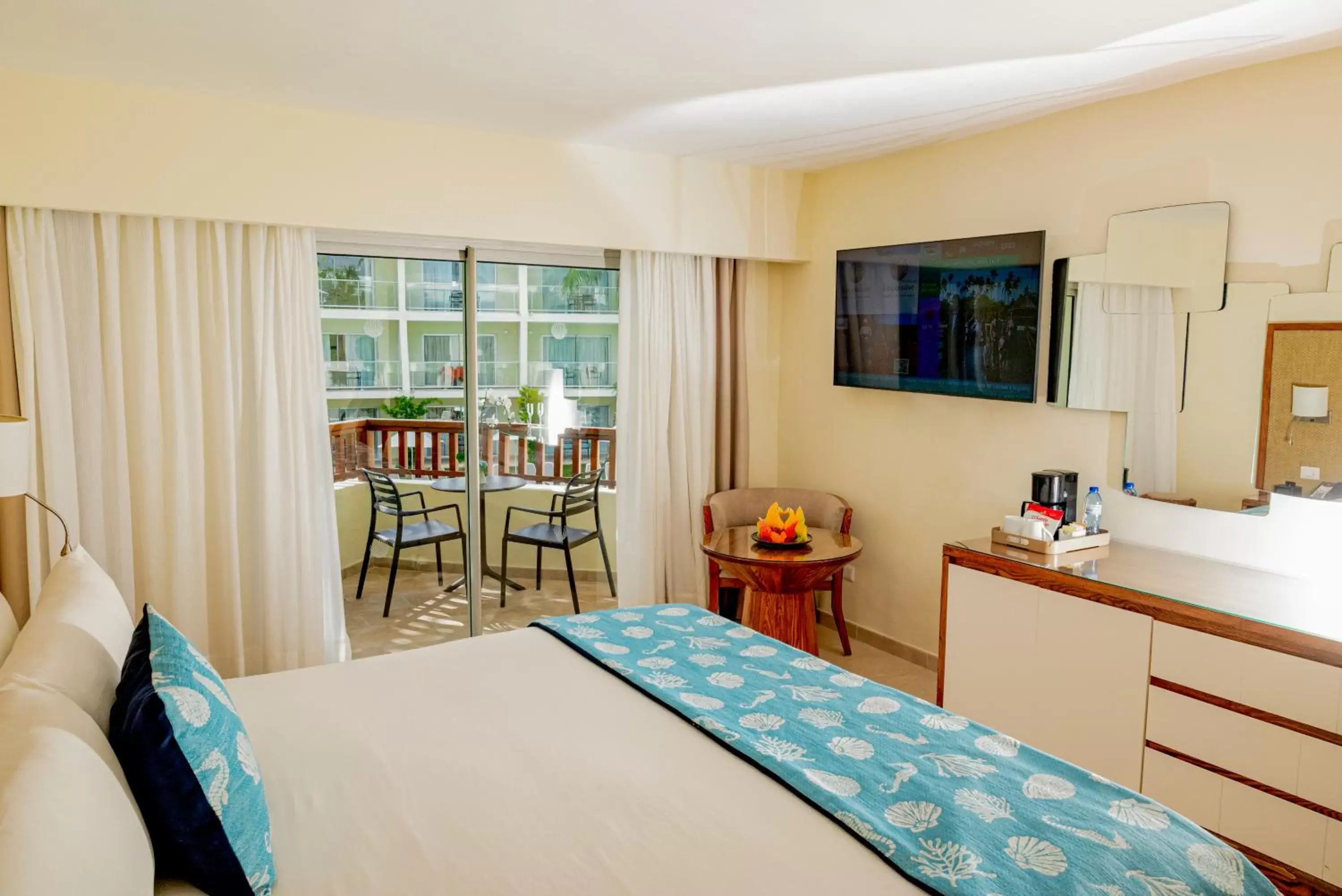 TV and multimedia, Bed in Impressive Punta Cana - All Inclusive