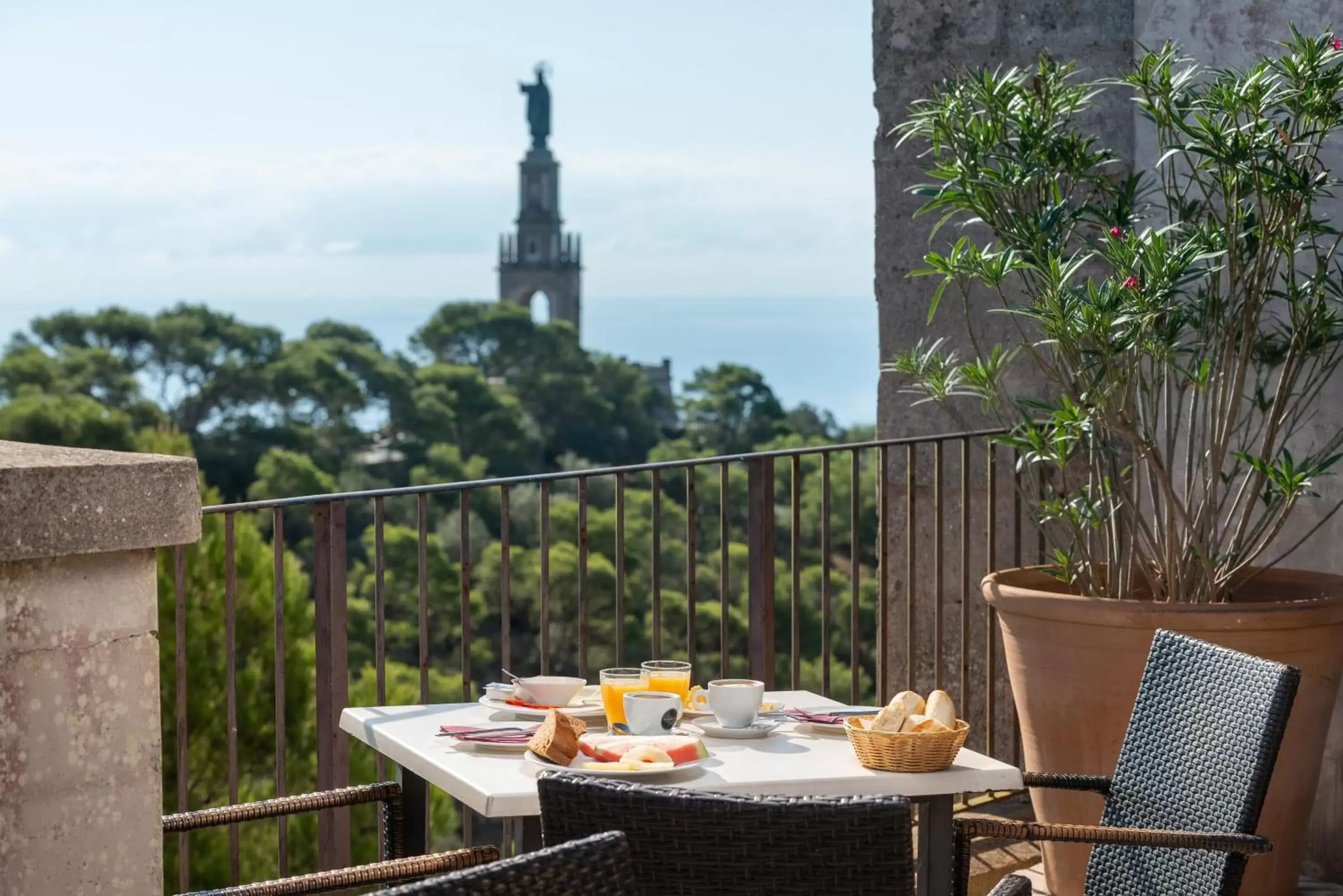 Breakfast in Petit Hotel Hostatgeria Sant Salvador