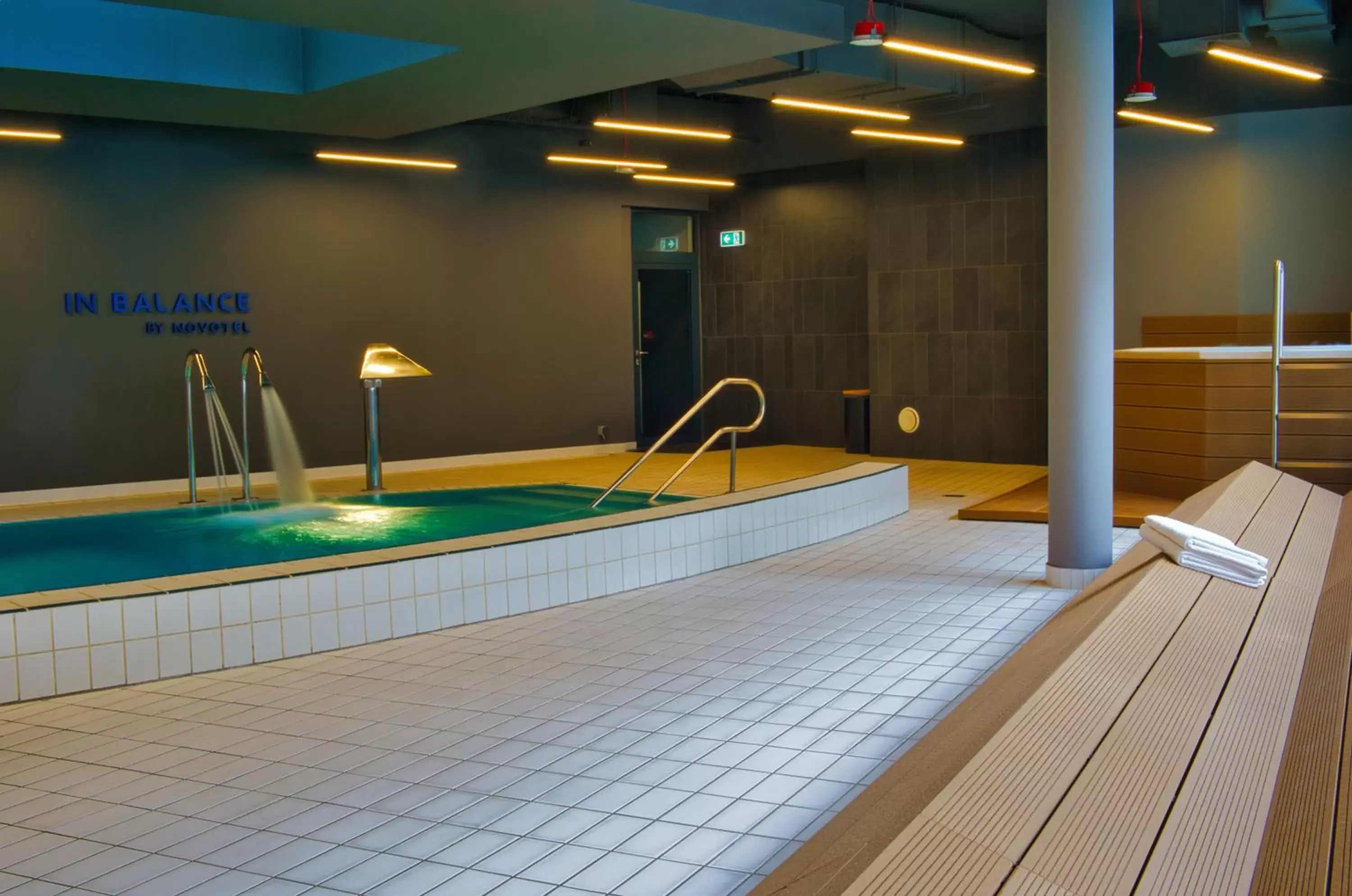 Swimming Pool in Novotel Szczecin Centrum