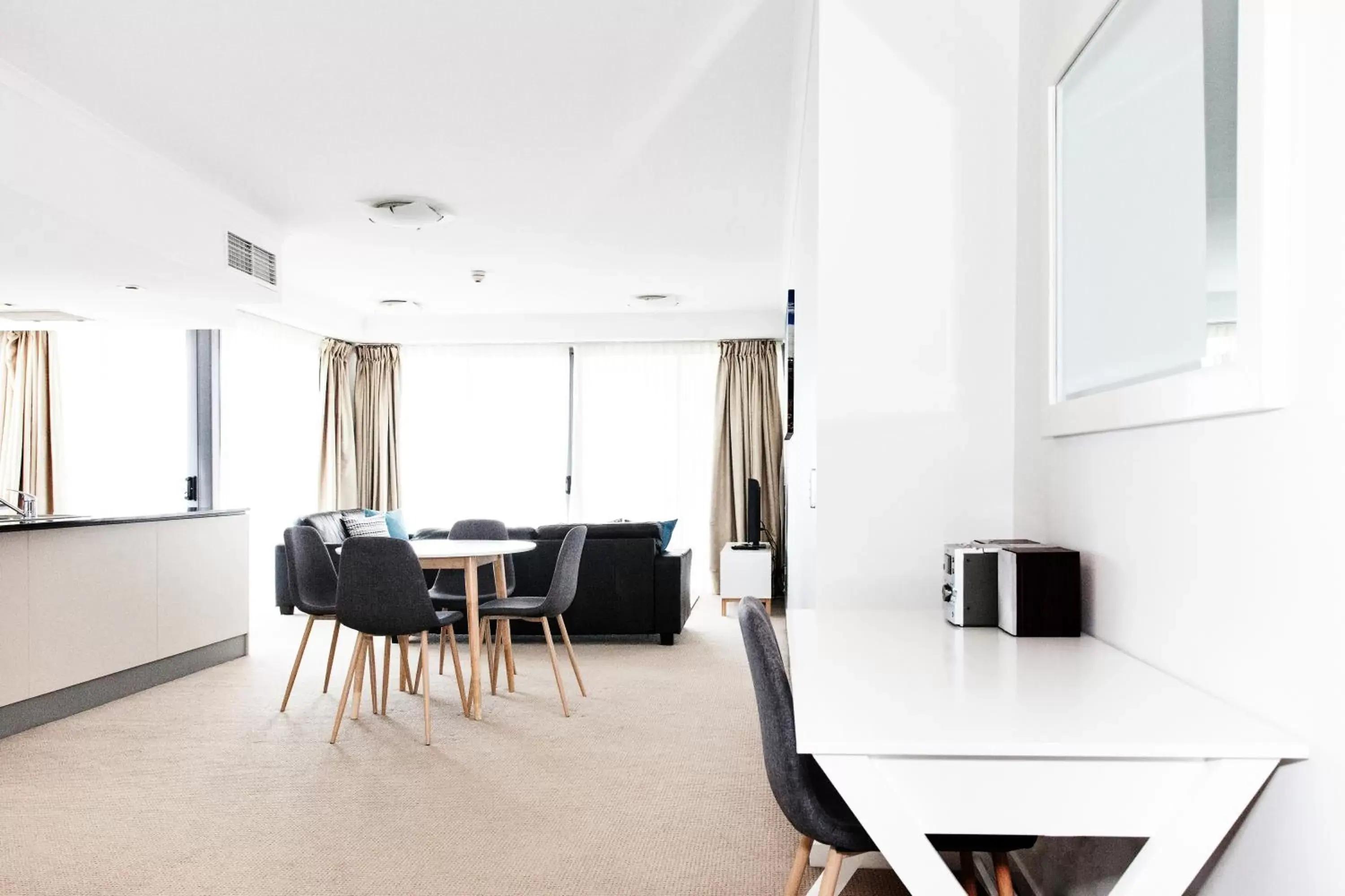 Dining Area in Ocean Views Resort Caloundra