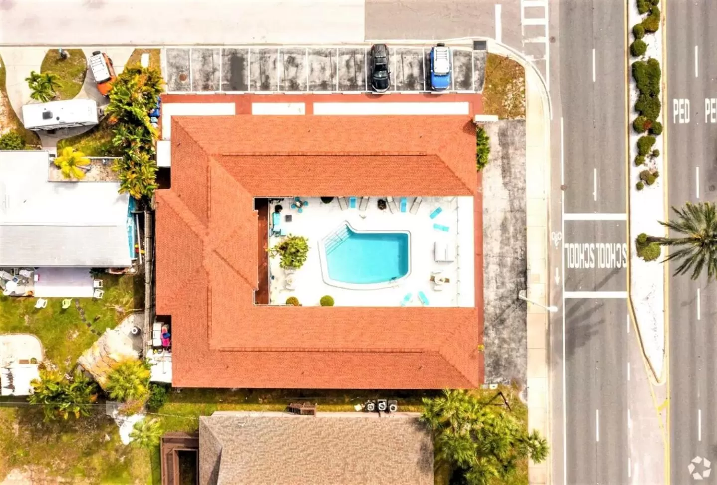 Property building in Sun Island Motel