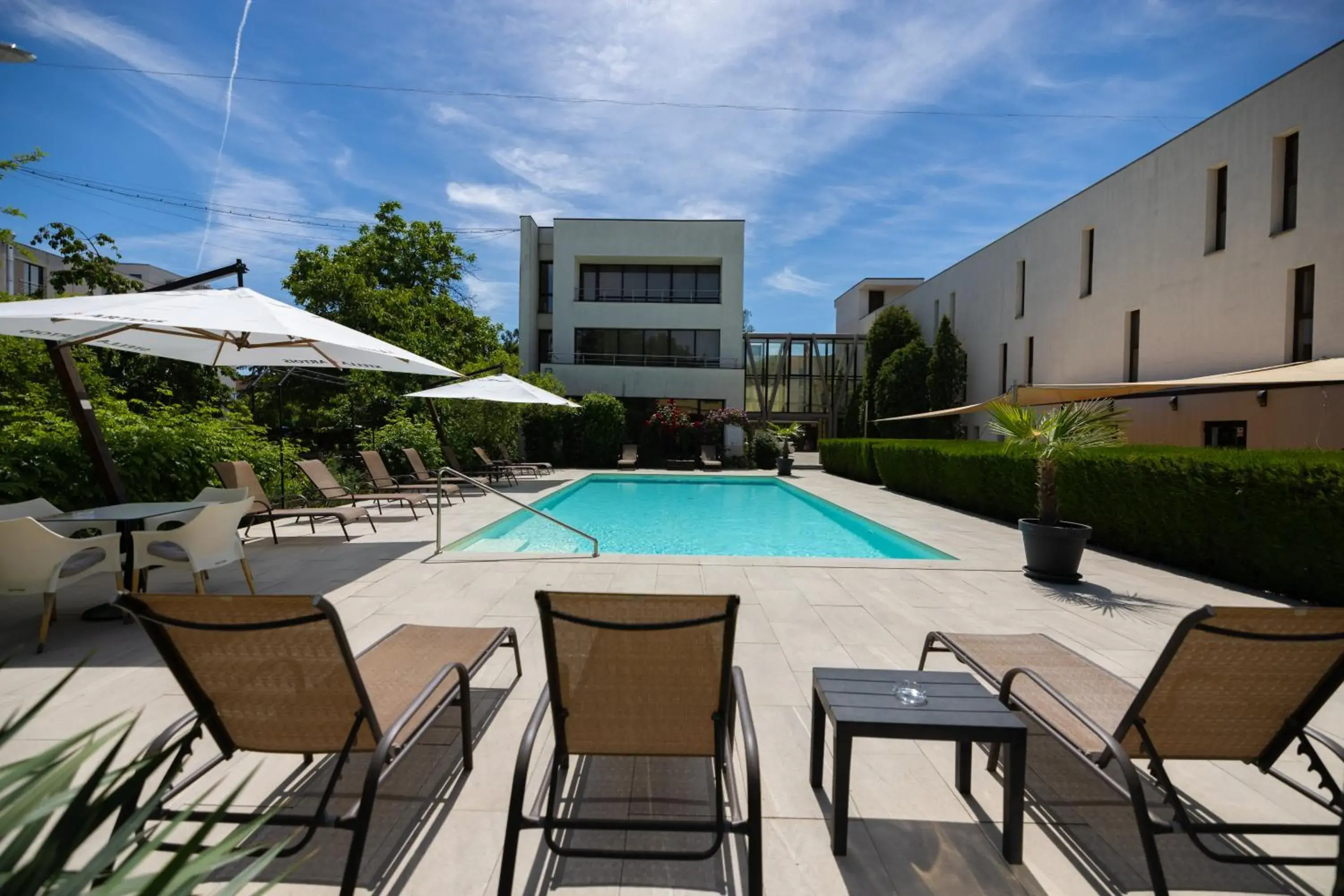 Swimming Pool in Hotel Perla