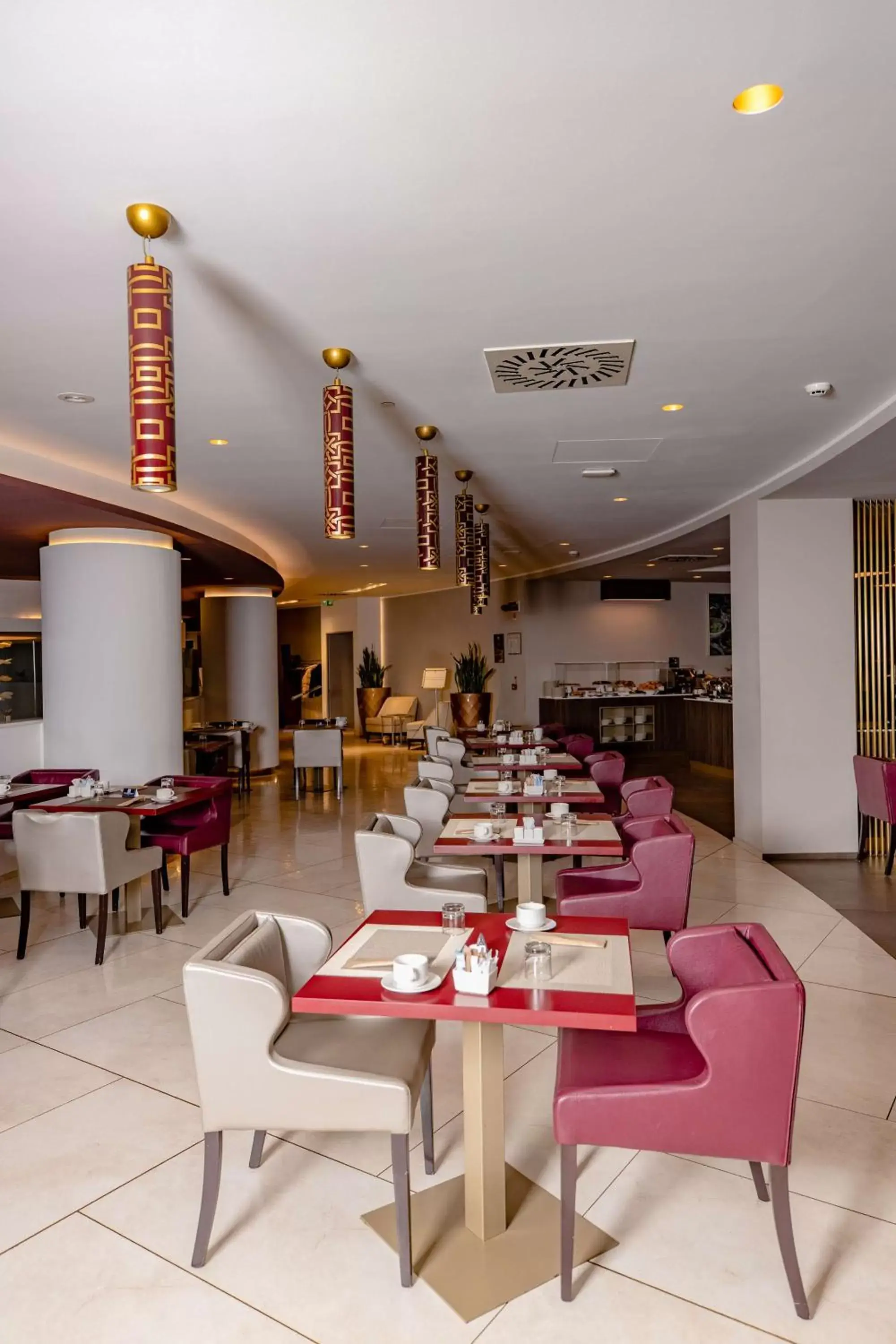 Breakfast, Restaurant/Places to Eat in DoubleTree by Hilton Yerevan City Centre