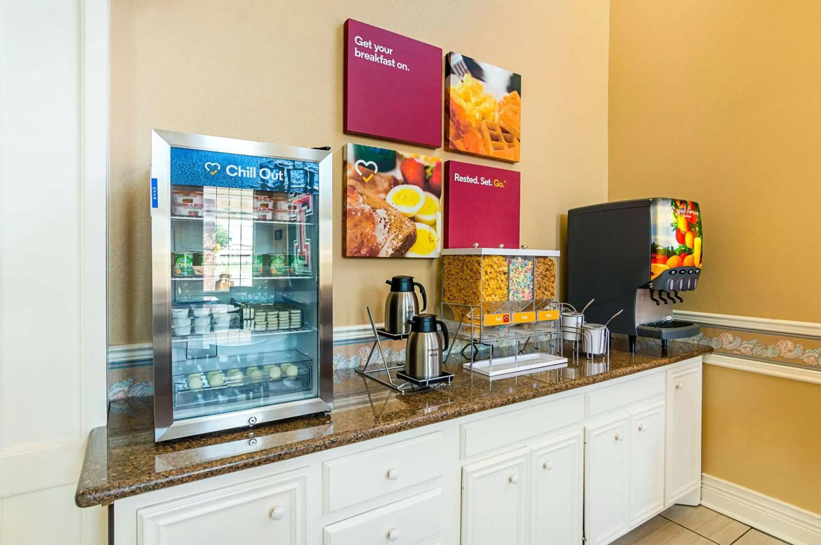 Restaurant/places to eat in Quality Suites Restaurant/places to eat in Quality Suites