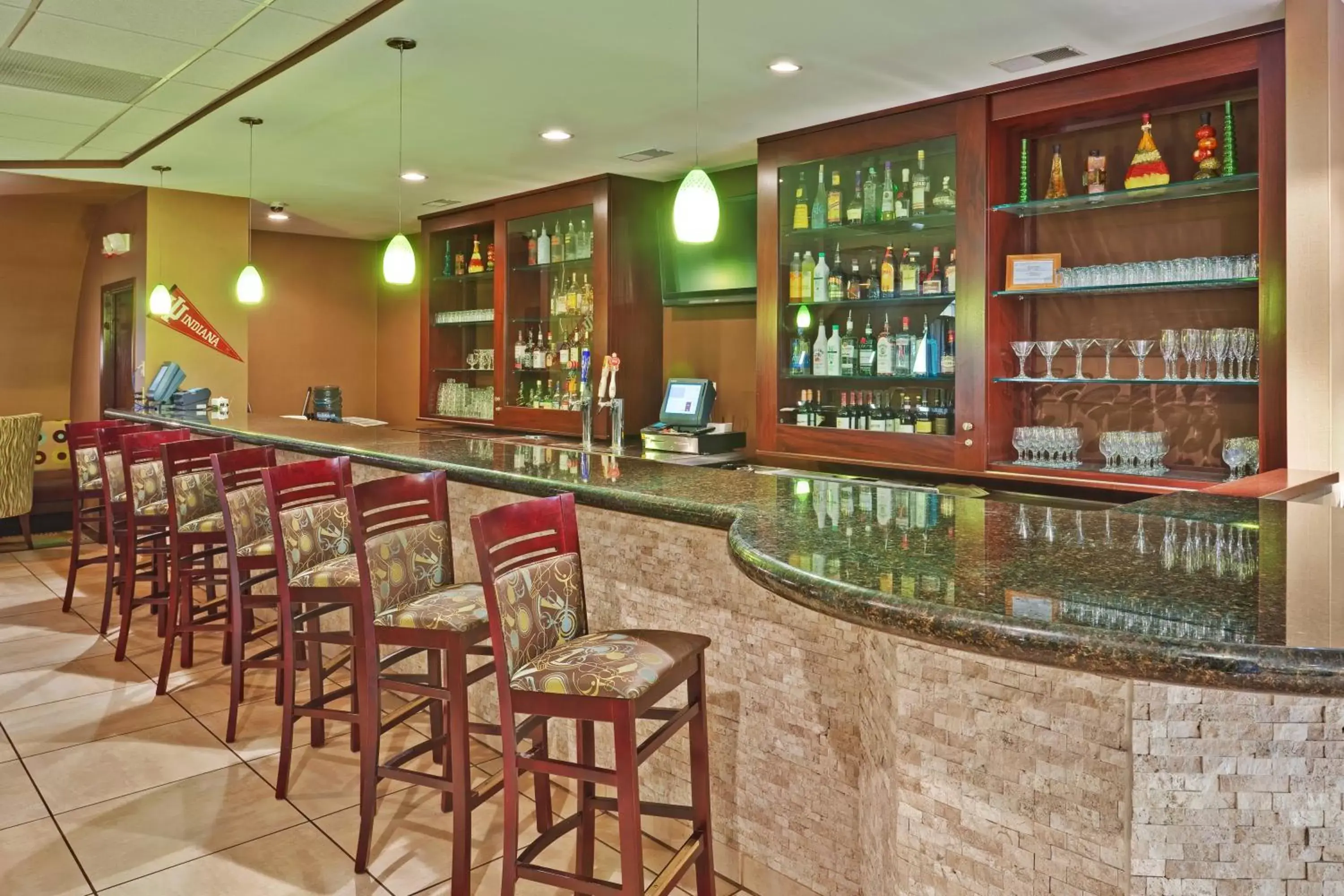 Lounge or bar, Lounge/Bar in Holiday Inn Bloomington-University Area, an IHG Hotel