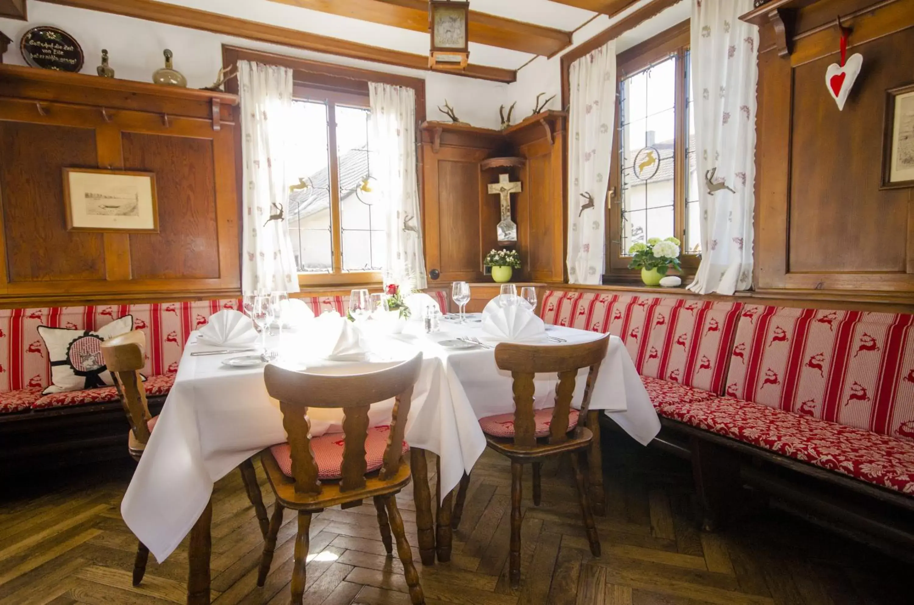 Restaurant/Places to Eat in Badischer Landgasthof Hirsch