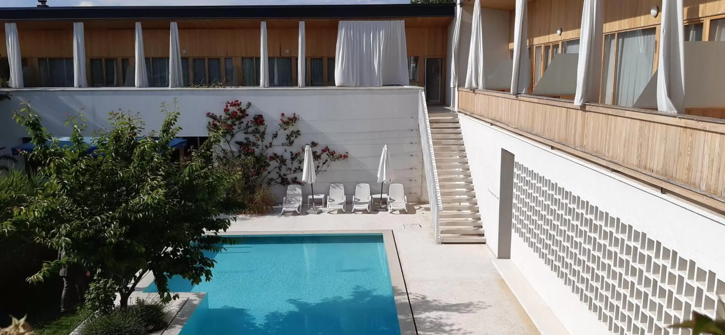 Property building in Hotel Gracanica Property building in Hotel Gracanica