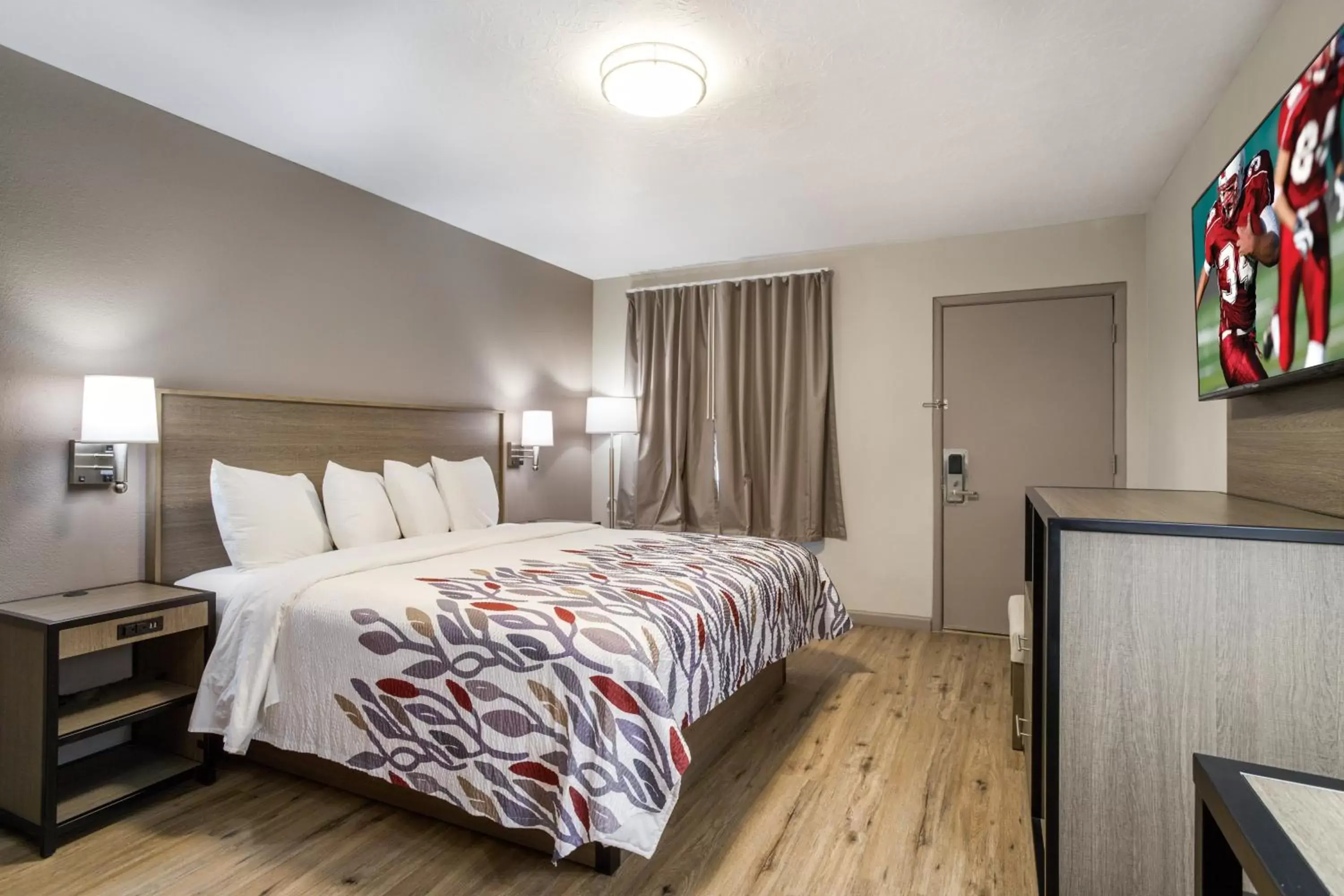 Bedroom in Red Roof Inn Socorro