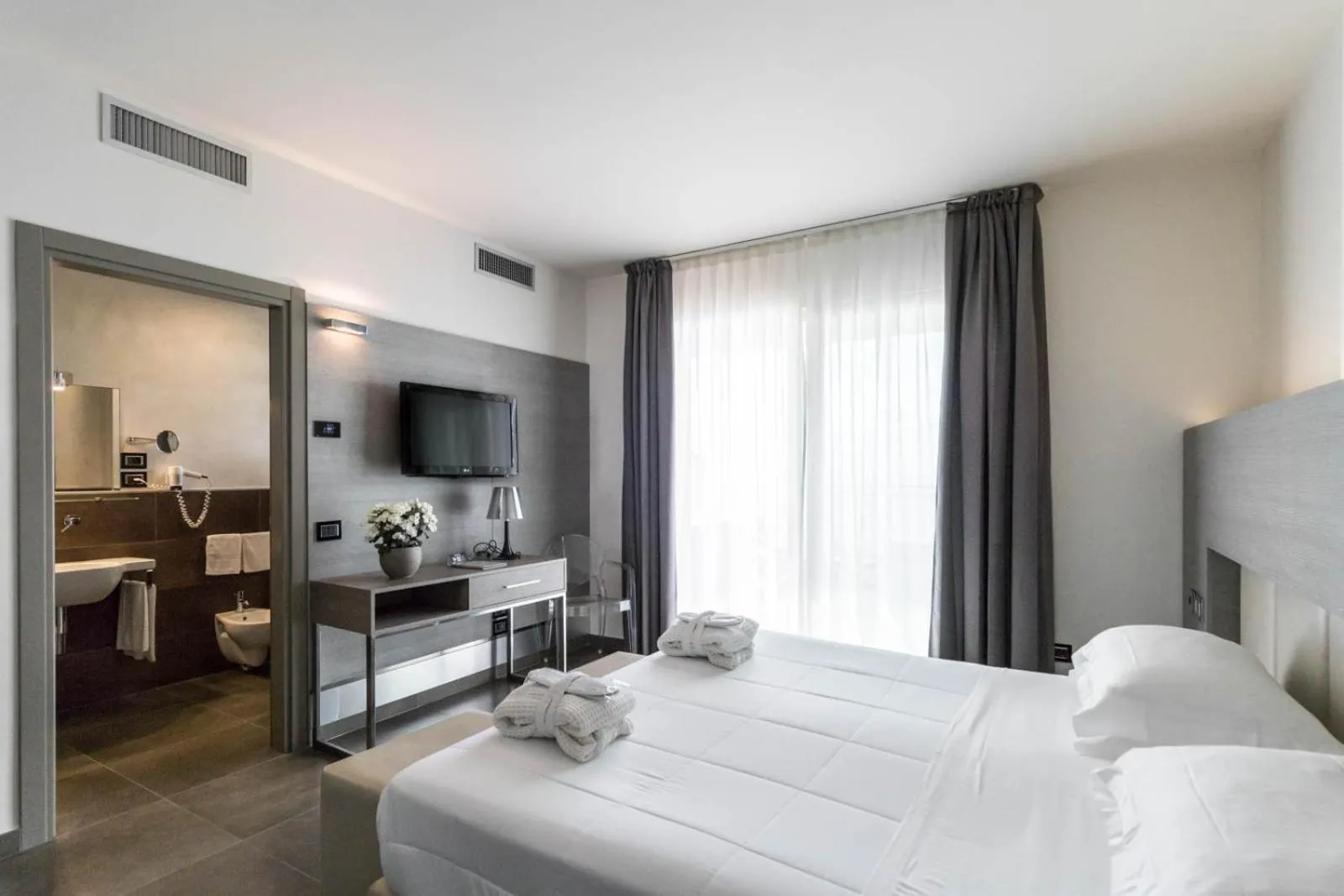 Bedroom, Bed in Bellettini Hotel