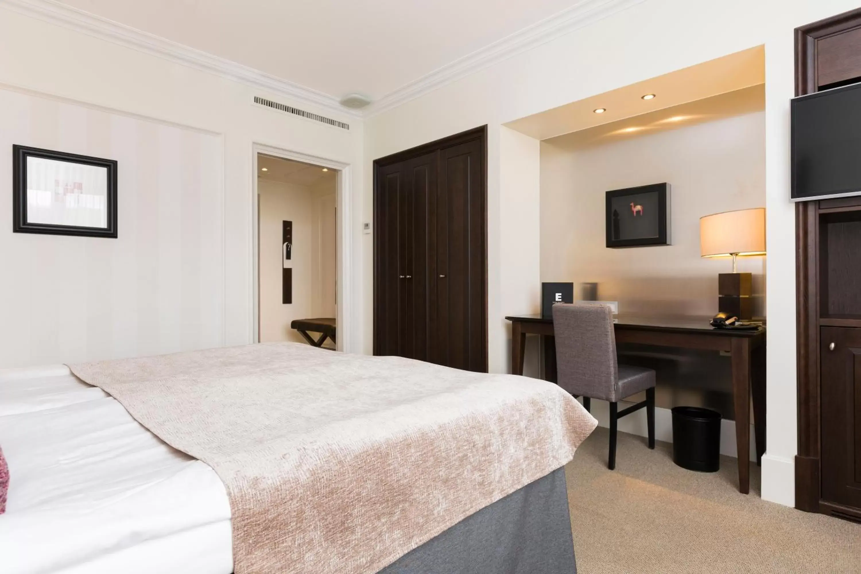 Superior Double Room in Elite Park Avenue Hotel Superior Double Room in Elite Park Avenue Hotel