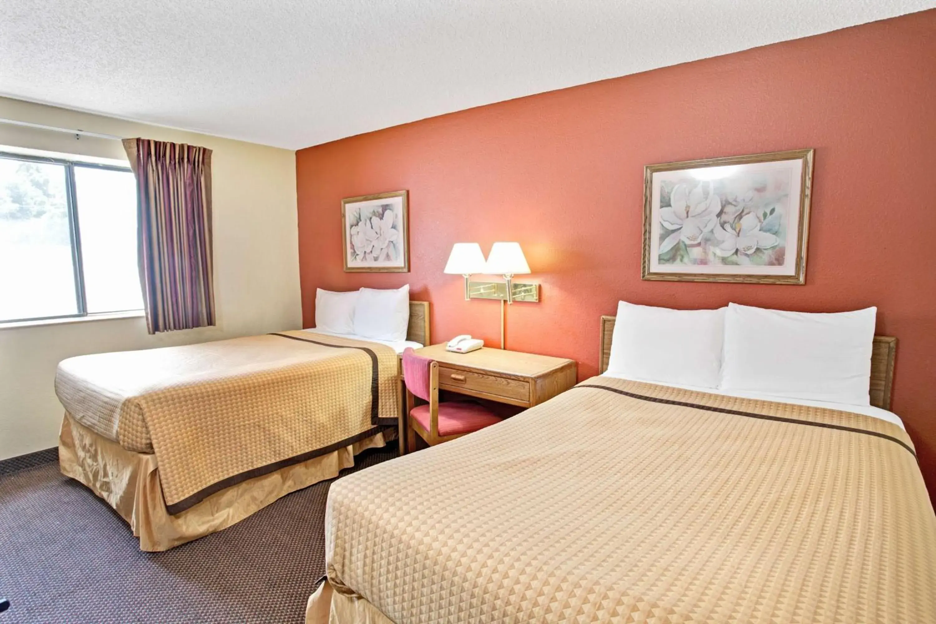 Double Room with Two Double Beds - Non-Smoking in Econo Lodge