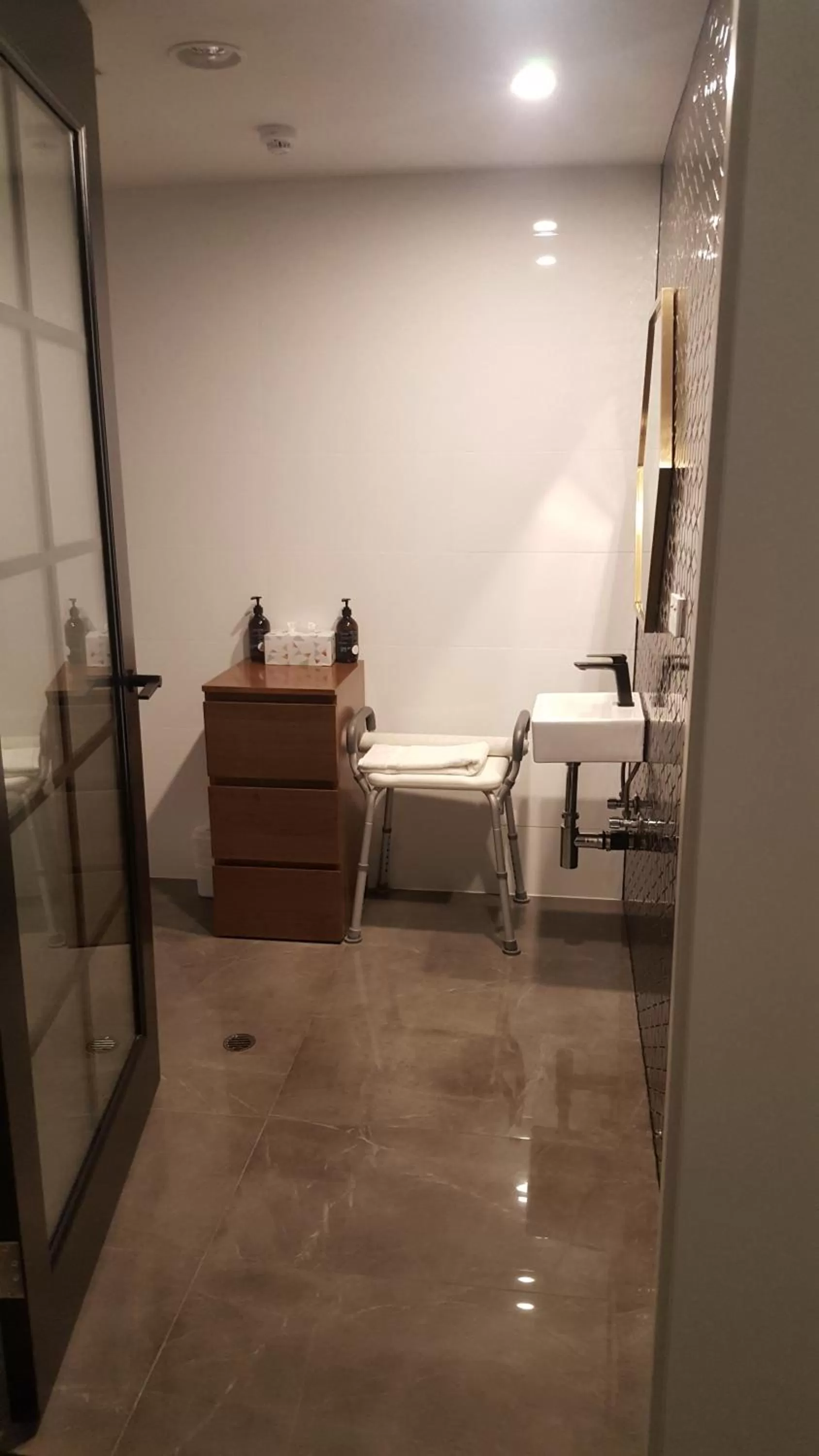 Double Room in Ellen Hotel