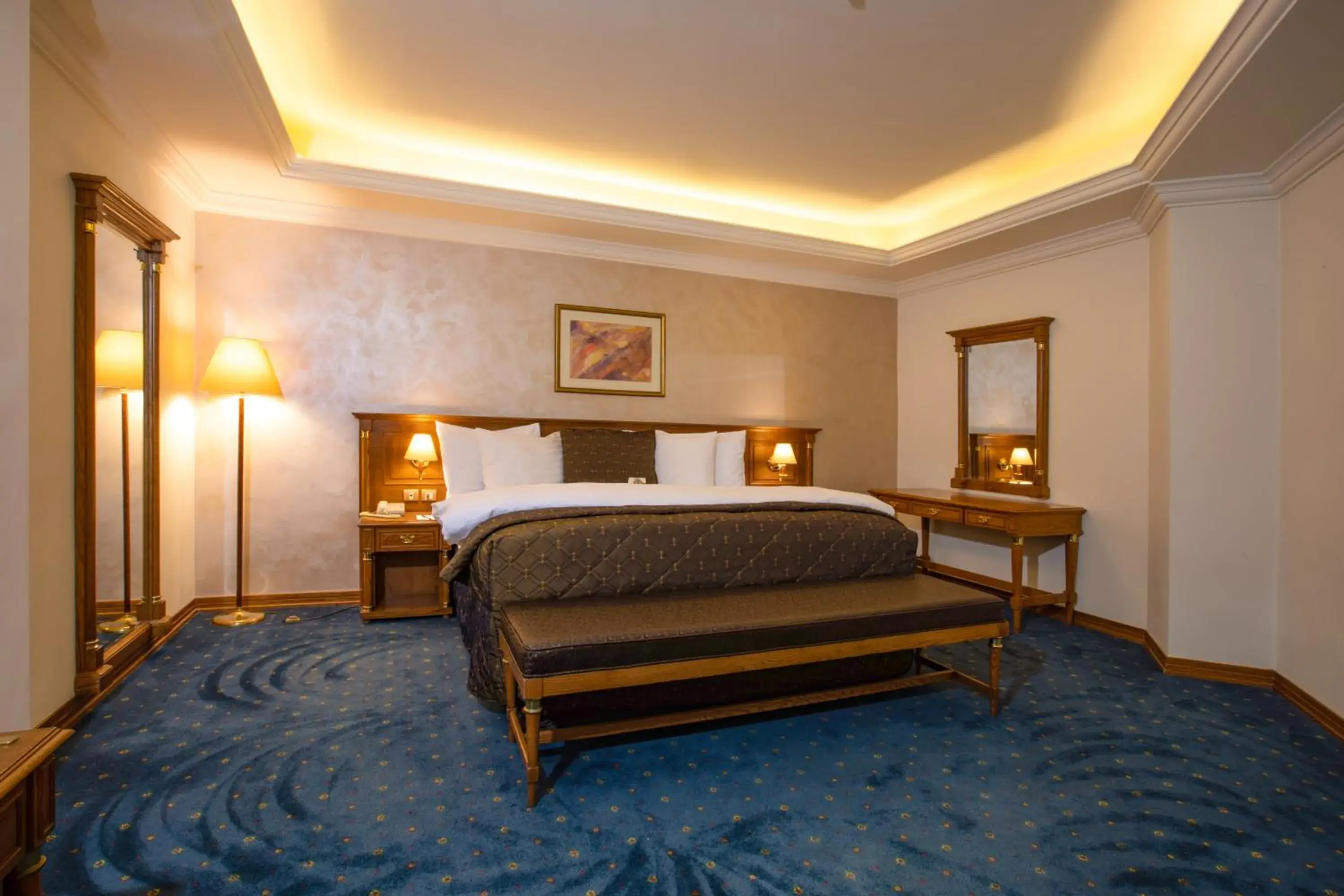 Bed in Bristol Hotel Bed in Bristol Hotel