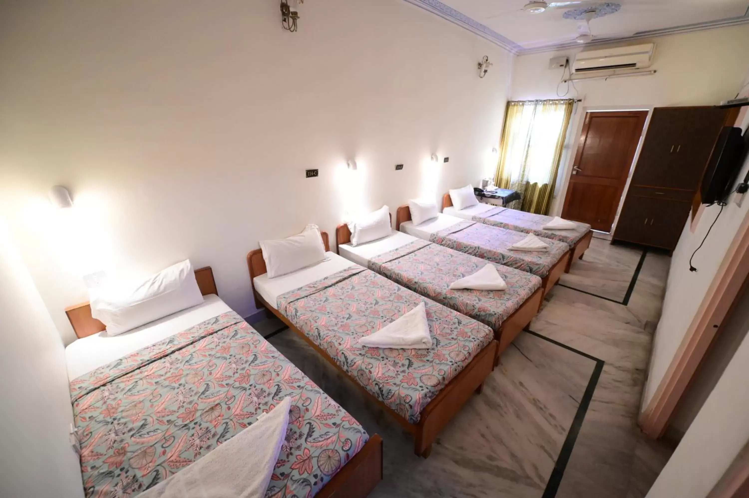 Photo of the whole room, Bed in Chitra Katha - A Story Per Stay