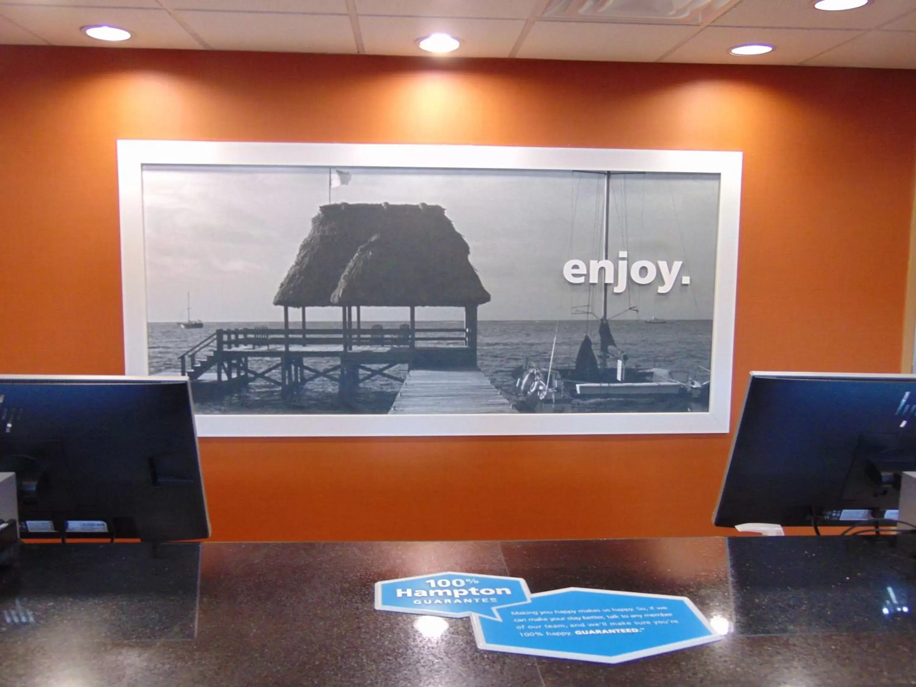 Lobby or reception, TV/Entertainment Center in Hampton Inn & Suites Cleveland-Mentor