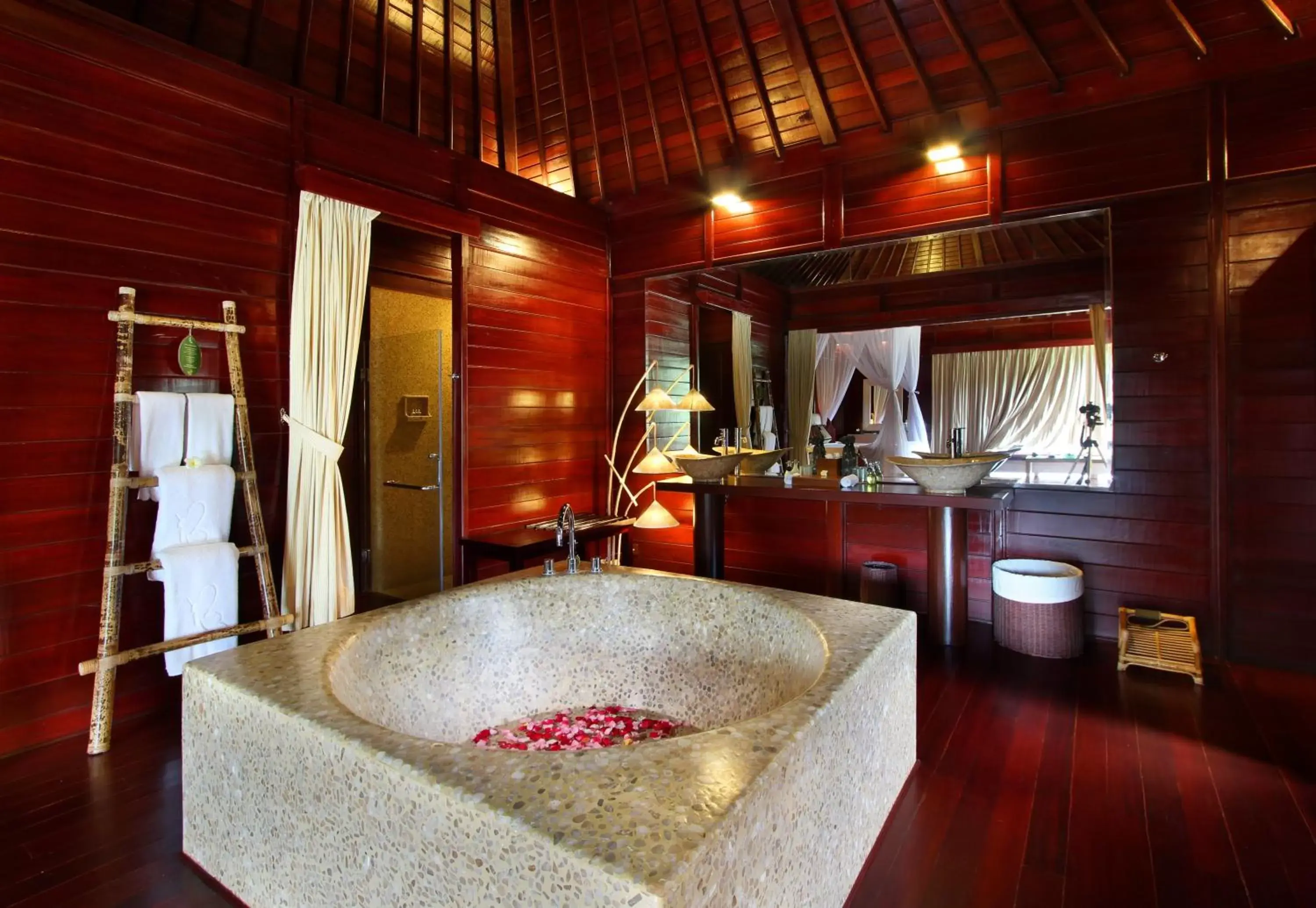 Bathroom in Kupu Kupu Barong Villas and Tree Spa by L’OCCITANE