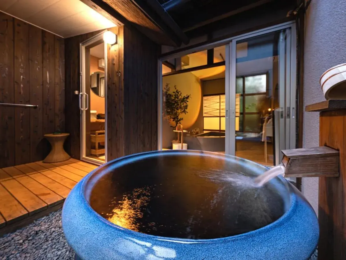 Bathroom, Swimming Pool in Nazuna Kyoto Nijo-jo