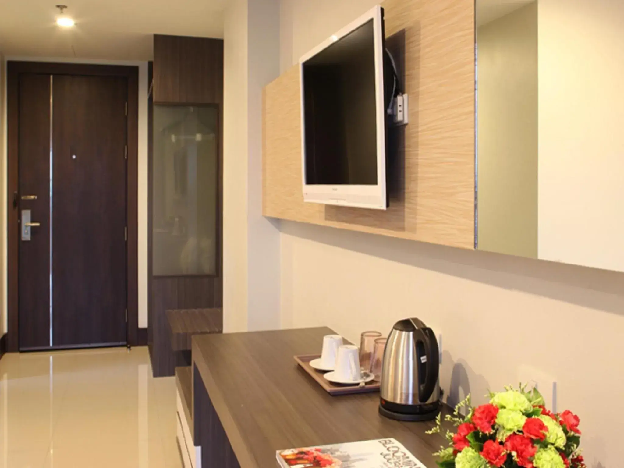 TV and multimedia, TV/Entertainment Center in Crystal Suites Suvarnbhumi Airport